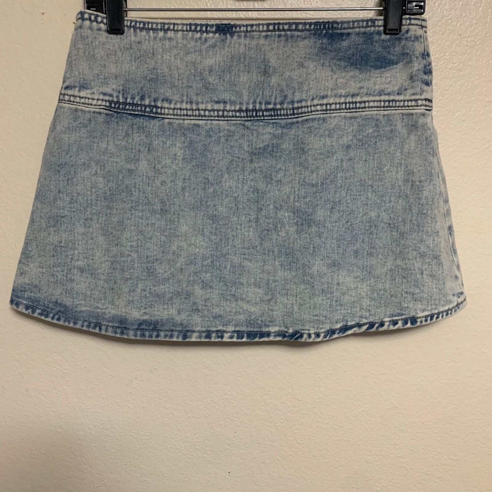 Playboy Playboy Embordered Demin Bow Tie Demim Skirt Womens Size 5 Size 27" / US 4 / IT 40 - 3 Thumbnail