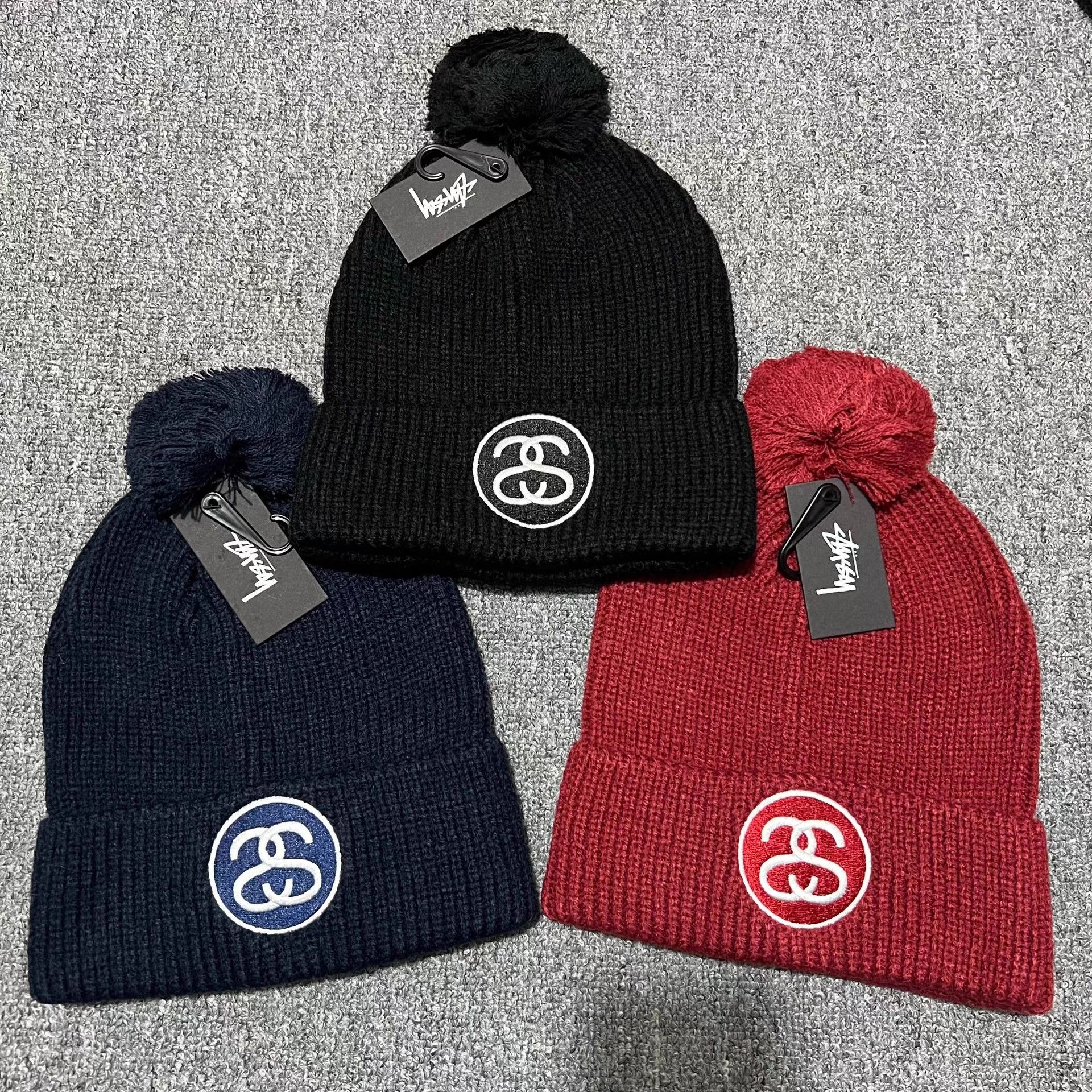 Stussy Stussy graphic Box Logo embroidered knit beanie Q7 Size ONE SIZE - 1 Thumbnail