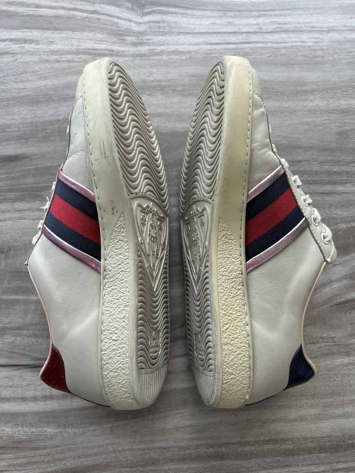 Gucci Gucci Ace Flames Size 7 US Men’s/ 8.5 Women’s US (Gucci 6) Size US 7 / EU 40 - 3 Thumbnail