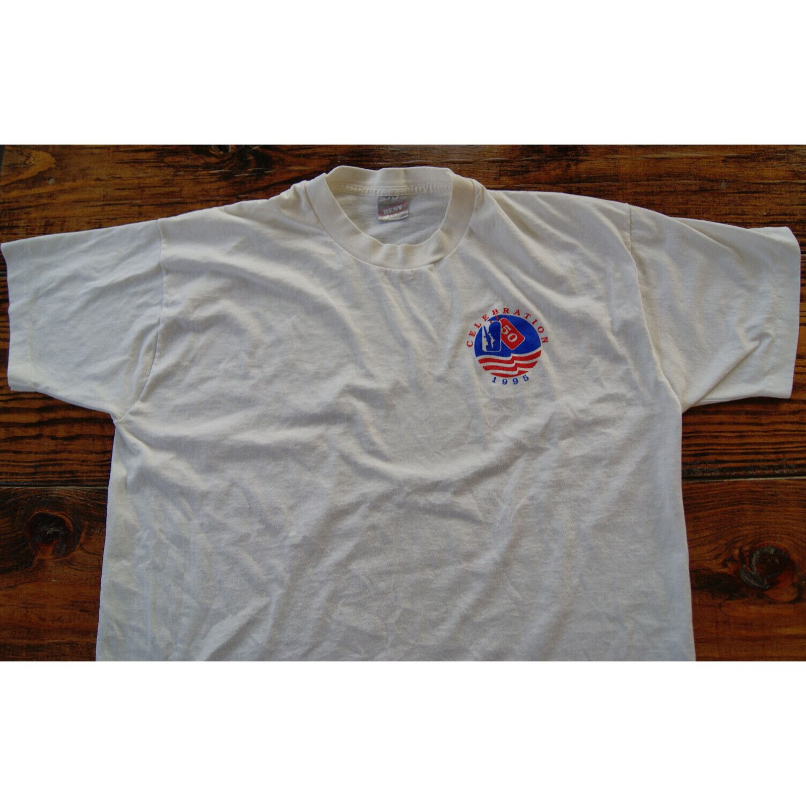 Fruit Of The Loom VTG 1995 Victory Celebration XL T-Shirt Single Stitch USA Size US XL / EU 56 / 4 - 1 Thumbnail