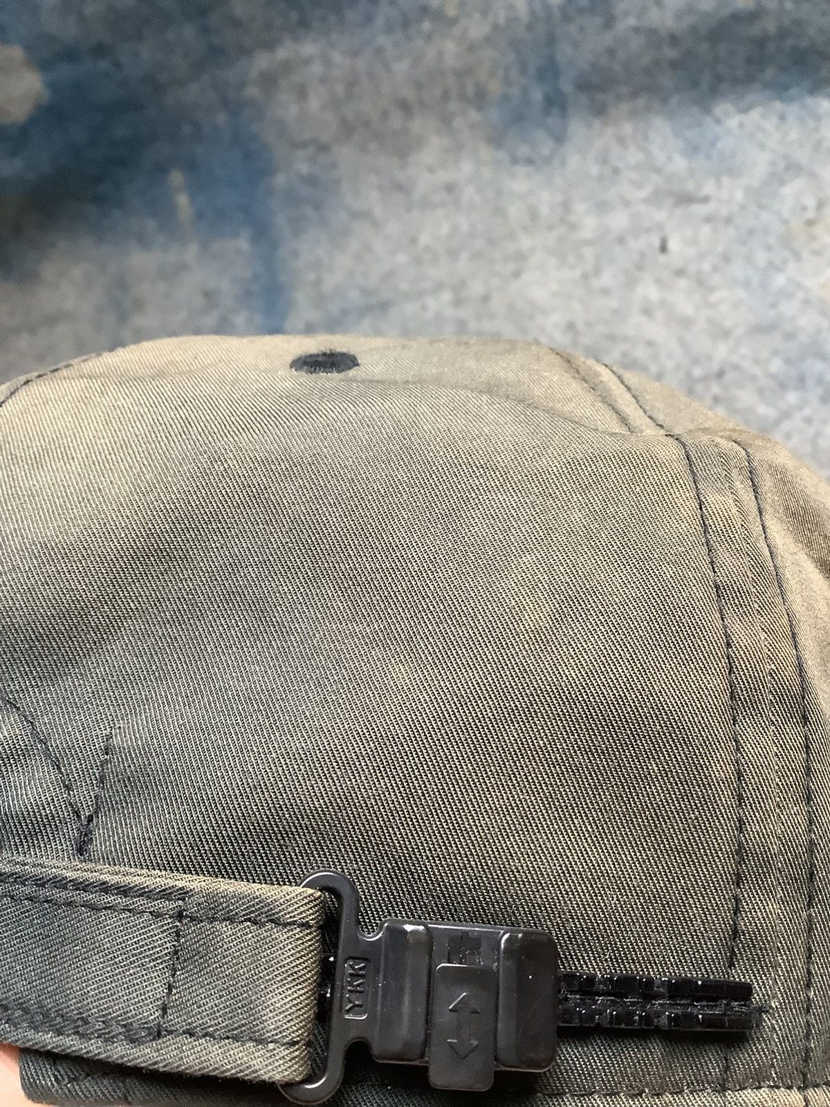 Givenchy Sunfaded Givency Golf Hat Size ONE SIZE - 6 Thumbnail