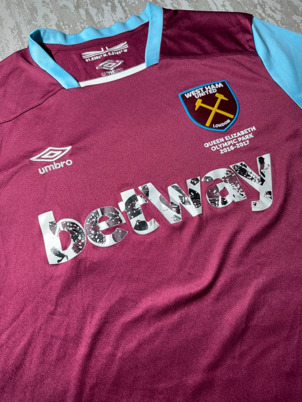 Umbro WEST HAM UNITED 2016-17 HOME FOOTBALL SOCCER JERSEY UMBRO Size US XL / EU 56 / 4 - 2 Thumbnail