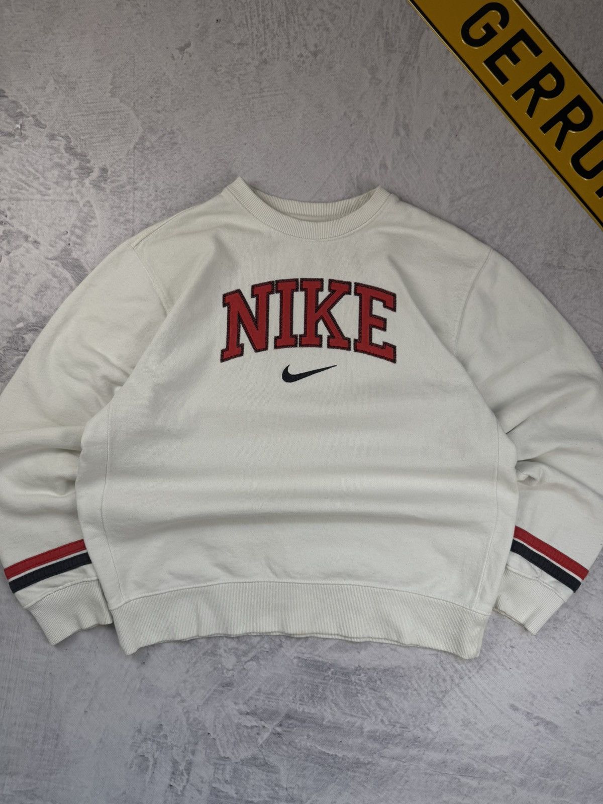 Nike × Vintage NIKE VINTAGE CENTER LOGO OVERSIZE BOXY SWEATSHIRT Size US M / EU 48-50 / 2 - 2 Thumbnail