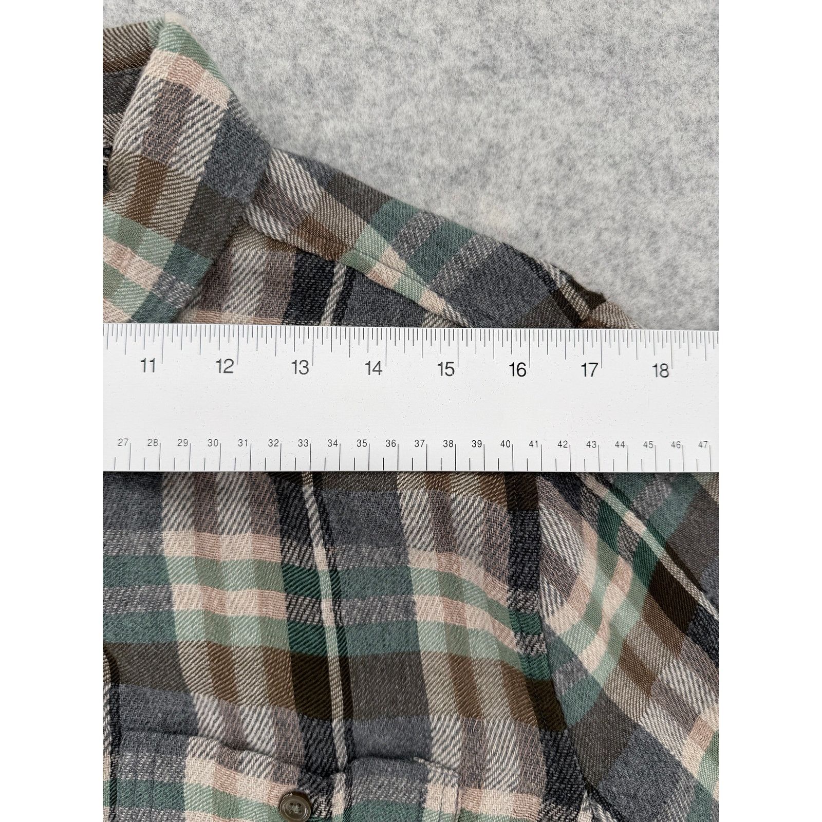 7 For All Mankind NWOT 7 For All Mankind Twill Check Long Sleeve Button Down Size US S / EU 44-46 / 1 - 6 Thumbnail