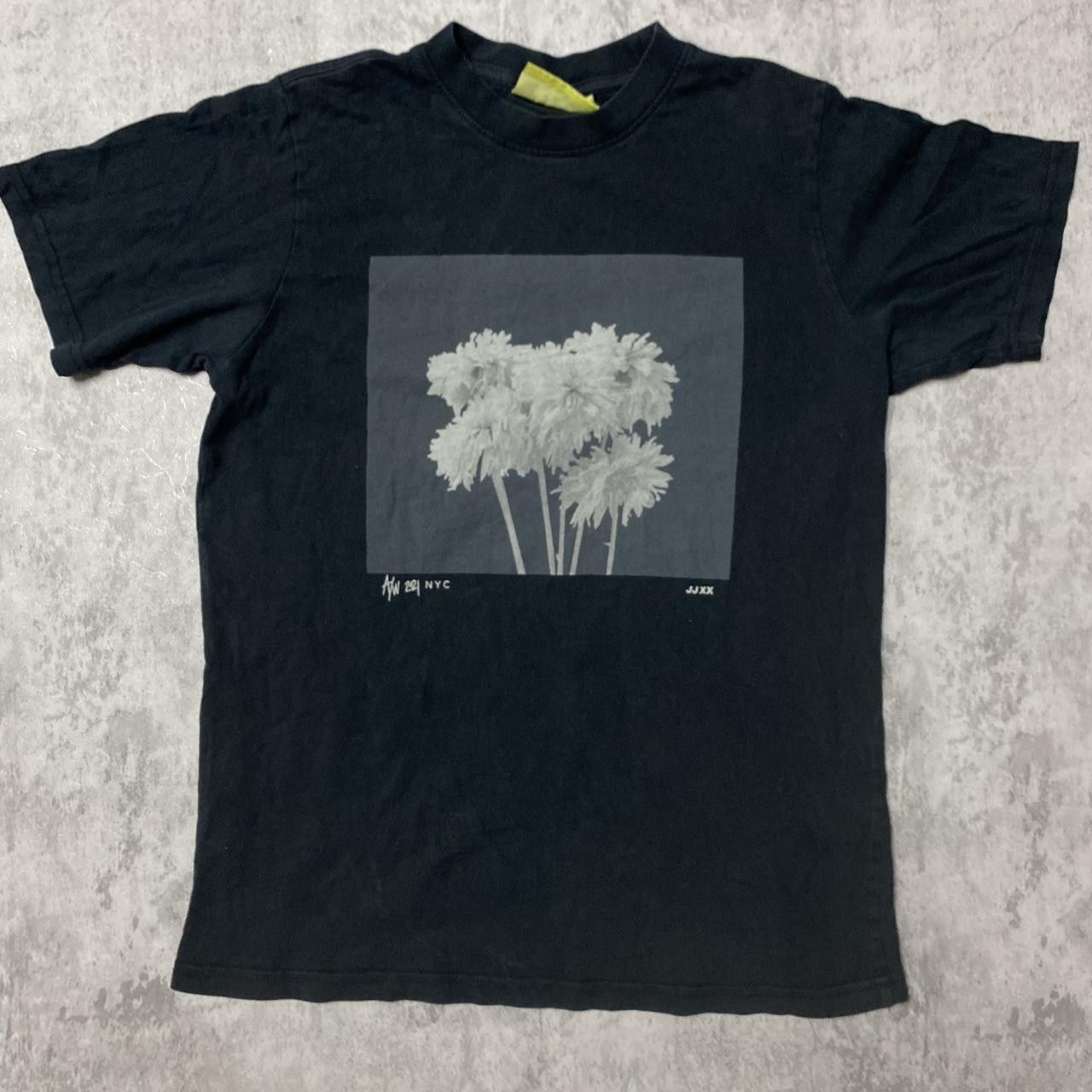 Other Black JJXX flower tee #flowerpower Size US L / EU 52-54 / 3 - 1 Thumbnail