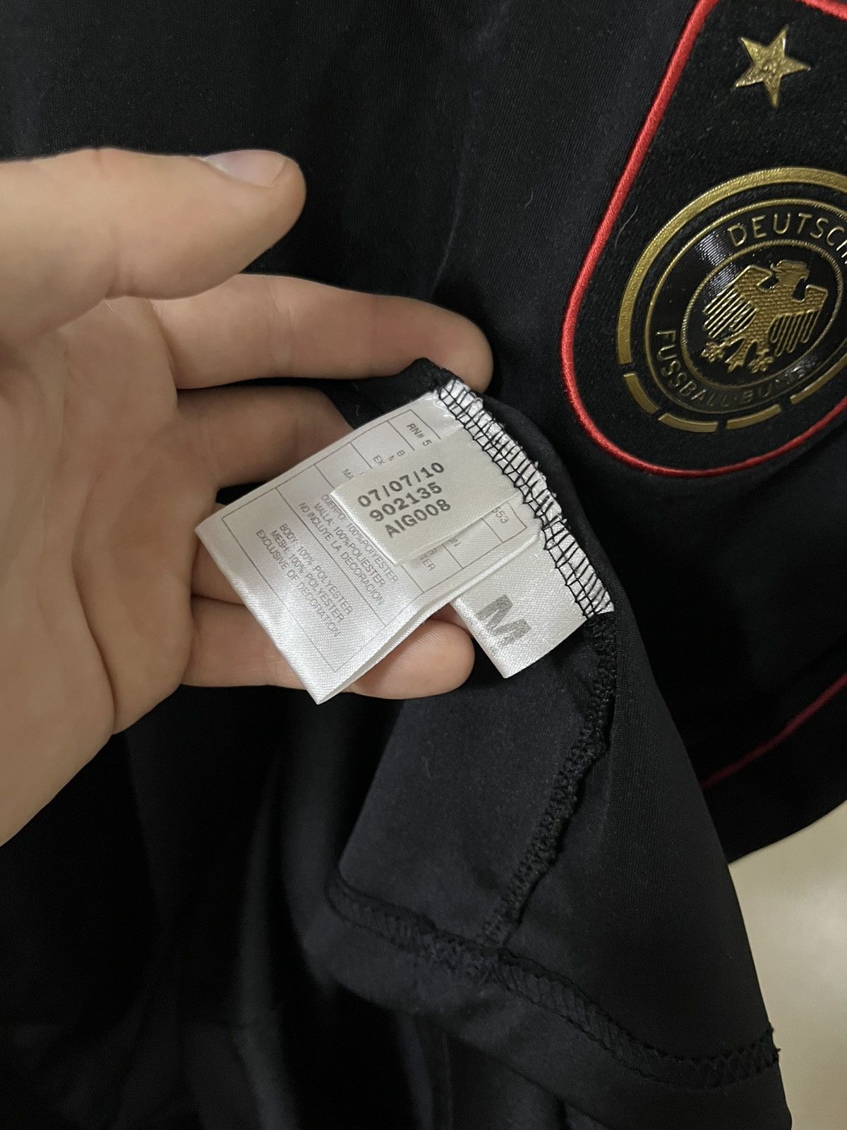 Adidas Adidas Germany 2010 Vintage Away Jersey Made in Germany Size US M / EU 48-50 / 2 - 8 Thumbnail