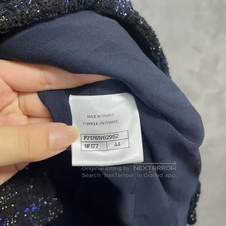 Chanel Chanel Black and blue tweed lapel button jacket Size M / US 6-8 / IT 42-44 - 3 Thumbnail