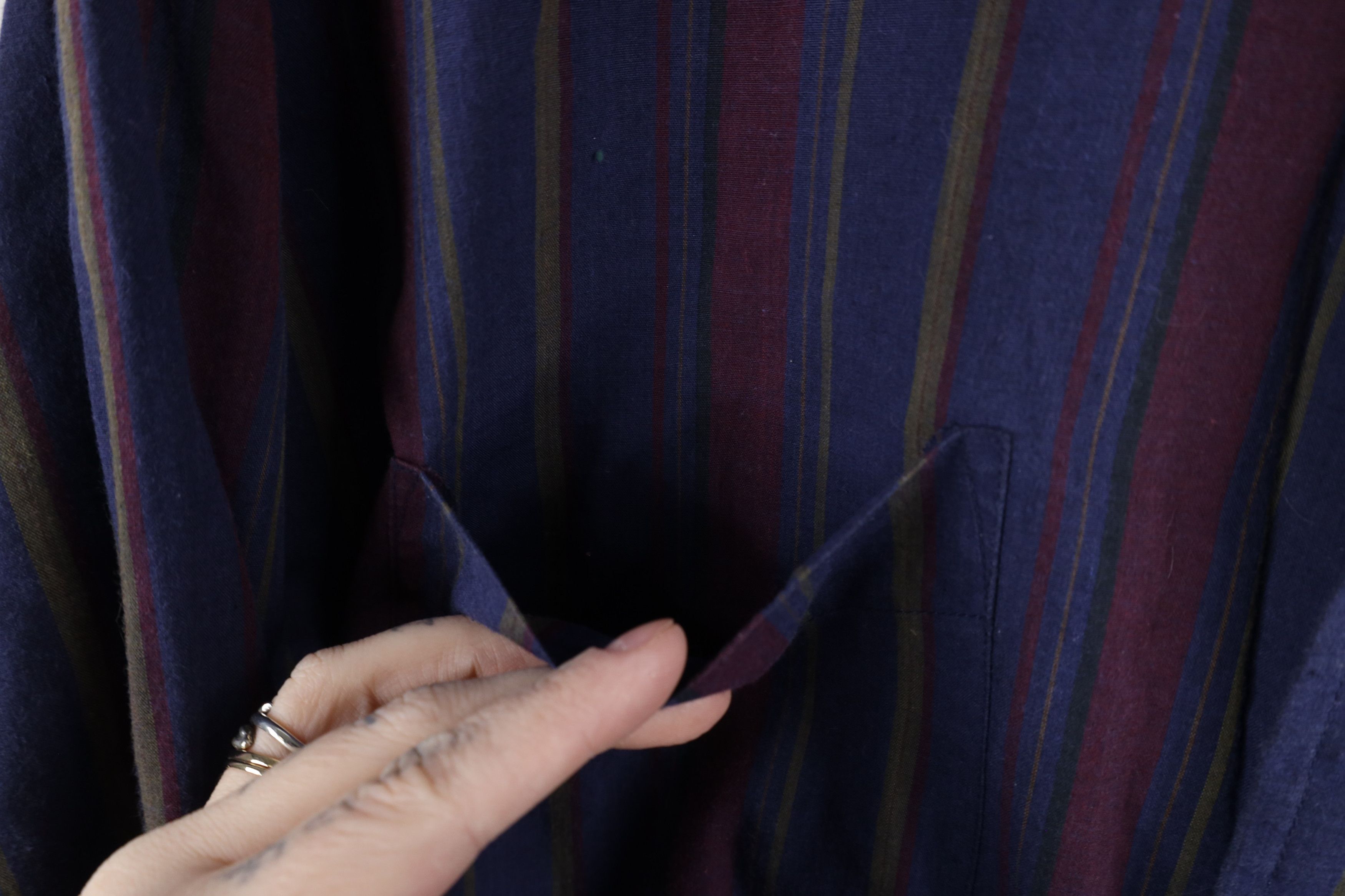 Vintage Vintage 90s Streetwear Striped Collared Button Down Shirt Size US XL / EU 56 / 4 - 5 Thumbnail