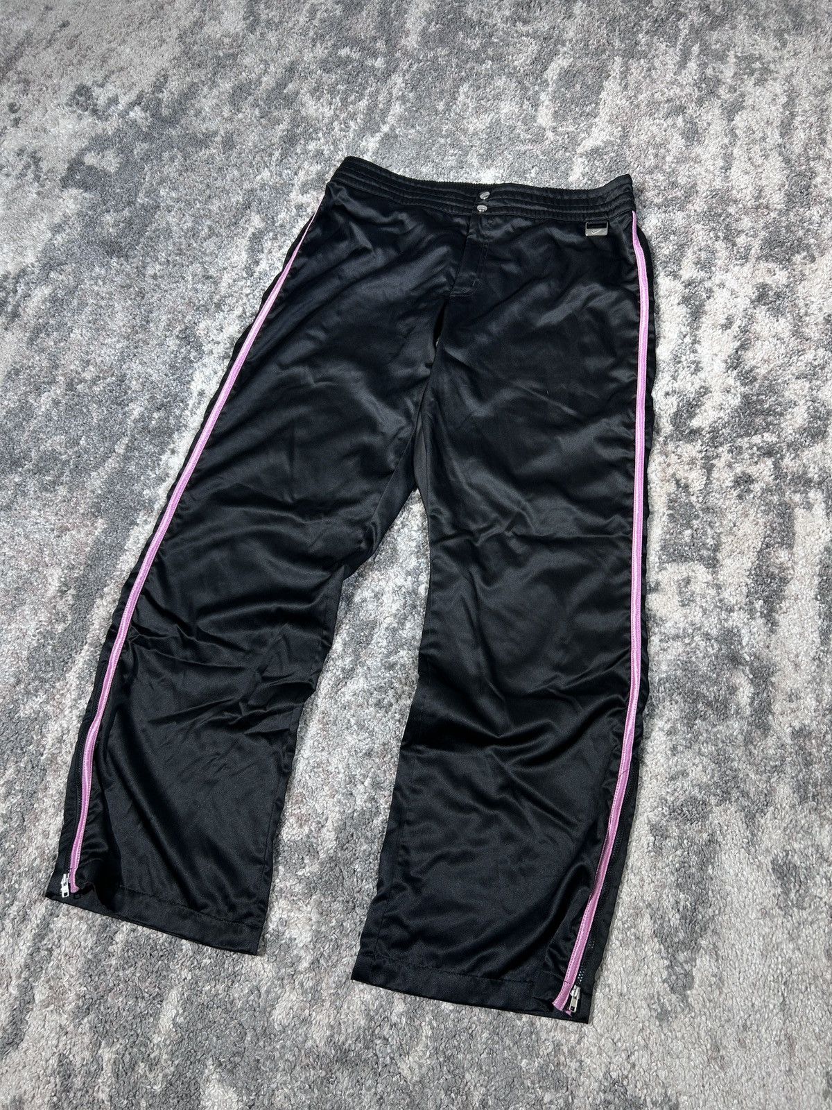 Nike × Nike ACG × Vintage Vintage Y2K Nike Baggy Pink & Black Grunge Opium Sweatpants Size 36" / US 14 / IT 50 - 1 Thumbnail