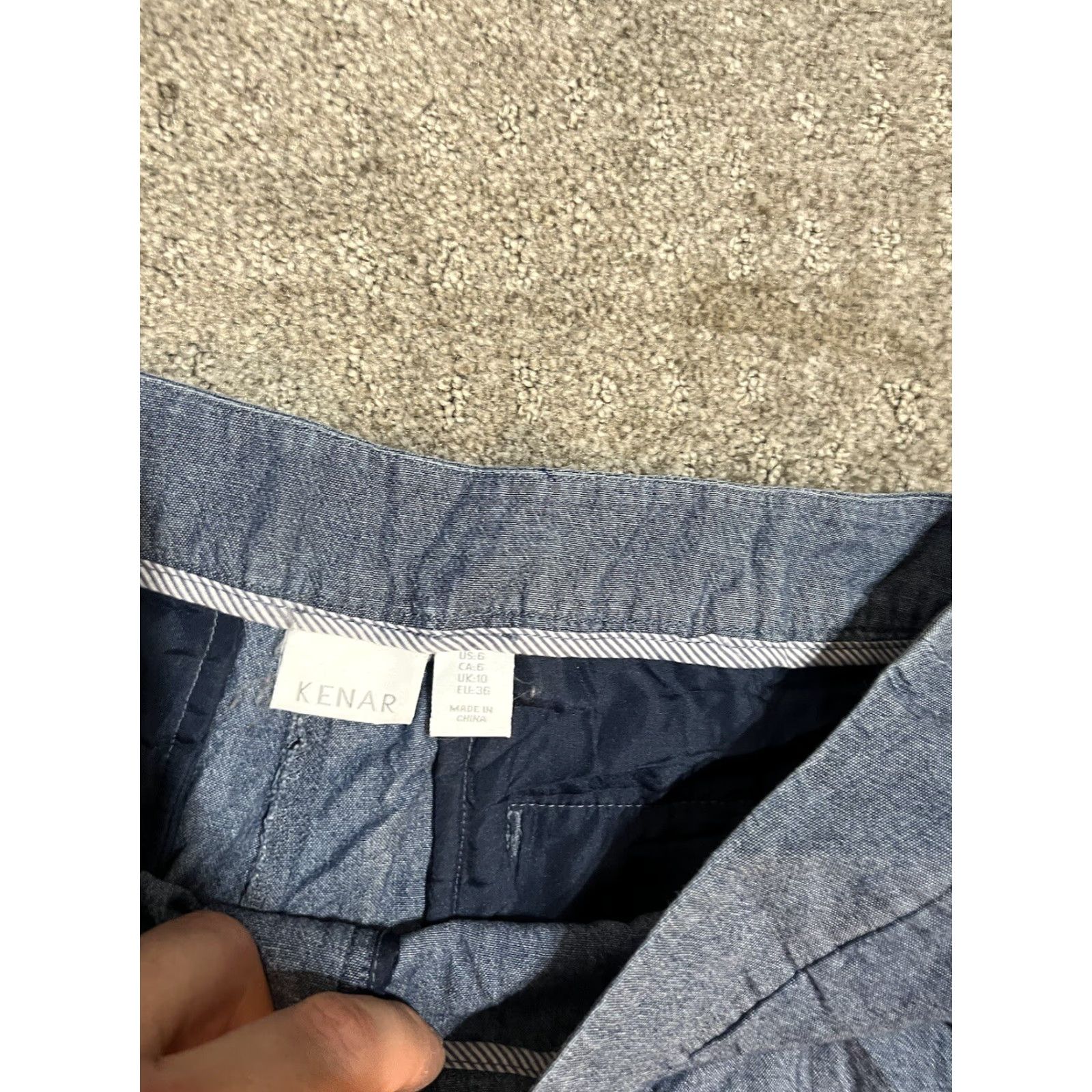 Vintage Kenar Women’s Blue Chambray Shorts Size 6 Women Shorts Casual Walking Style Summer Cotton Nylon Spandex Flat Cuffed Size 28" / US 6 / IT 42 - 3 Thumbnail