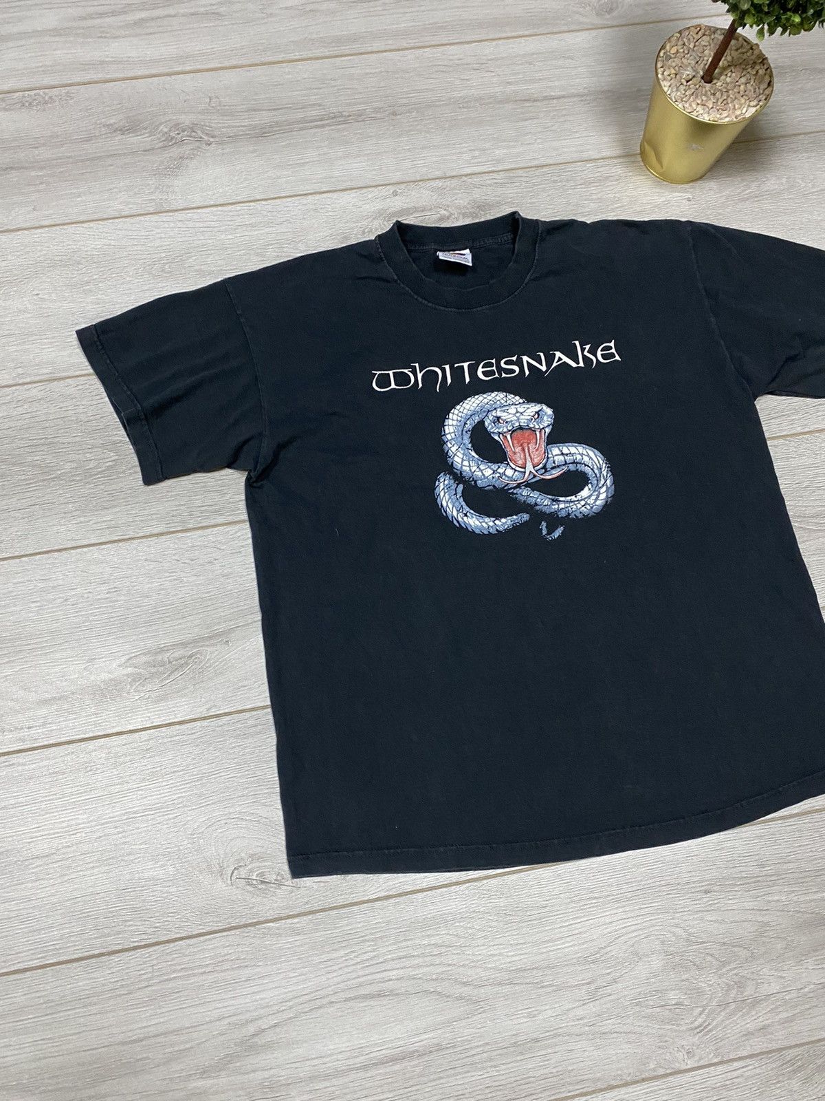 Band Tees Vintage 2000s Whitesnake Faded Band T Shirt Size US XL / EU 56 / 4 - 3 Thumbnail
