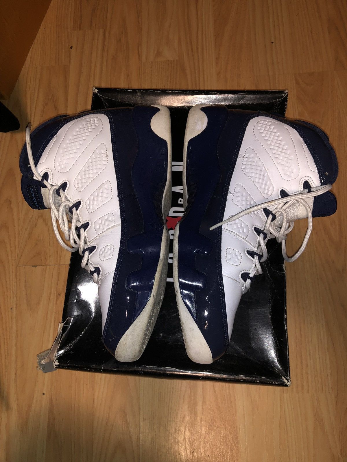 Nike Air Jordan 9 Retro UNC Blue - Size 9 Size US 9 / EU 42 - 5 Thumbnail