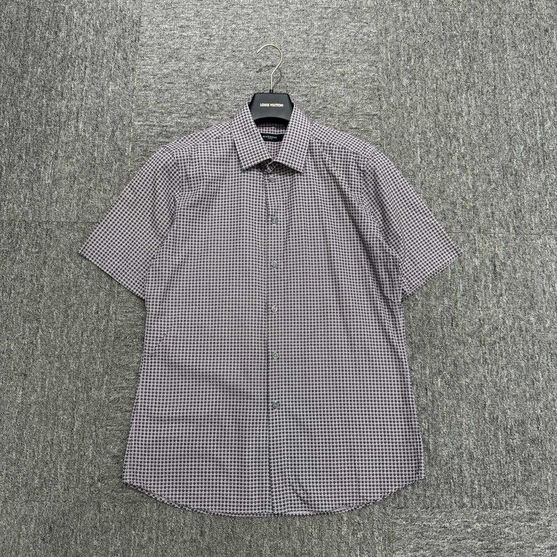 Givenchy Givenchy SizeOS Checked short-sleeved shirt Size US M / EU 48-50 / 2 - 1 Thumbnail