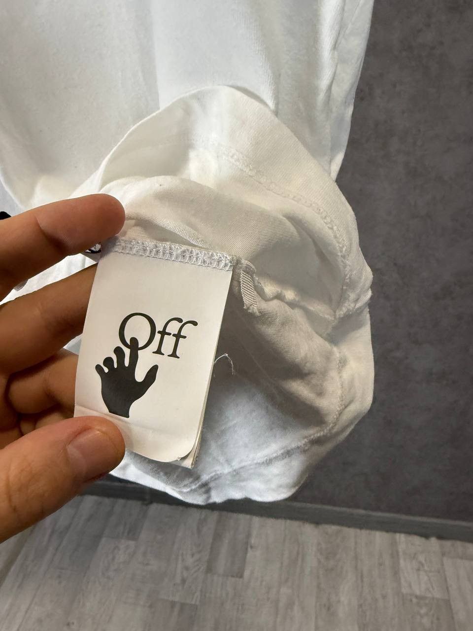 Off-White Off-white designer big logo tee Size US M / EU 48-50 / 2 - 8 Thumbnail
