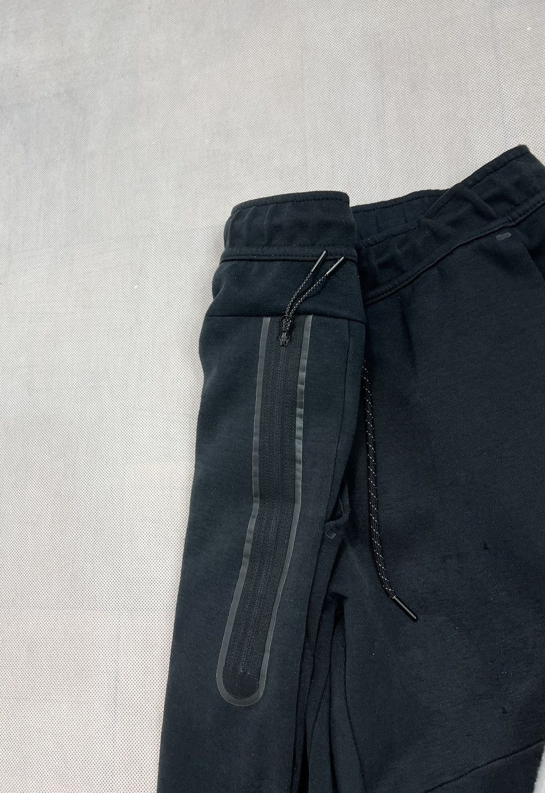 Nike Pants Nike Tech Fleece black new collection Size US 30 / EU 46 - 4 Thumbnail