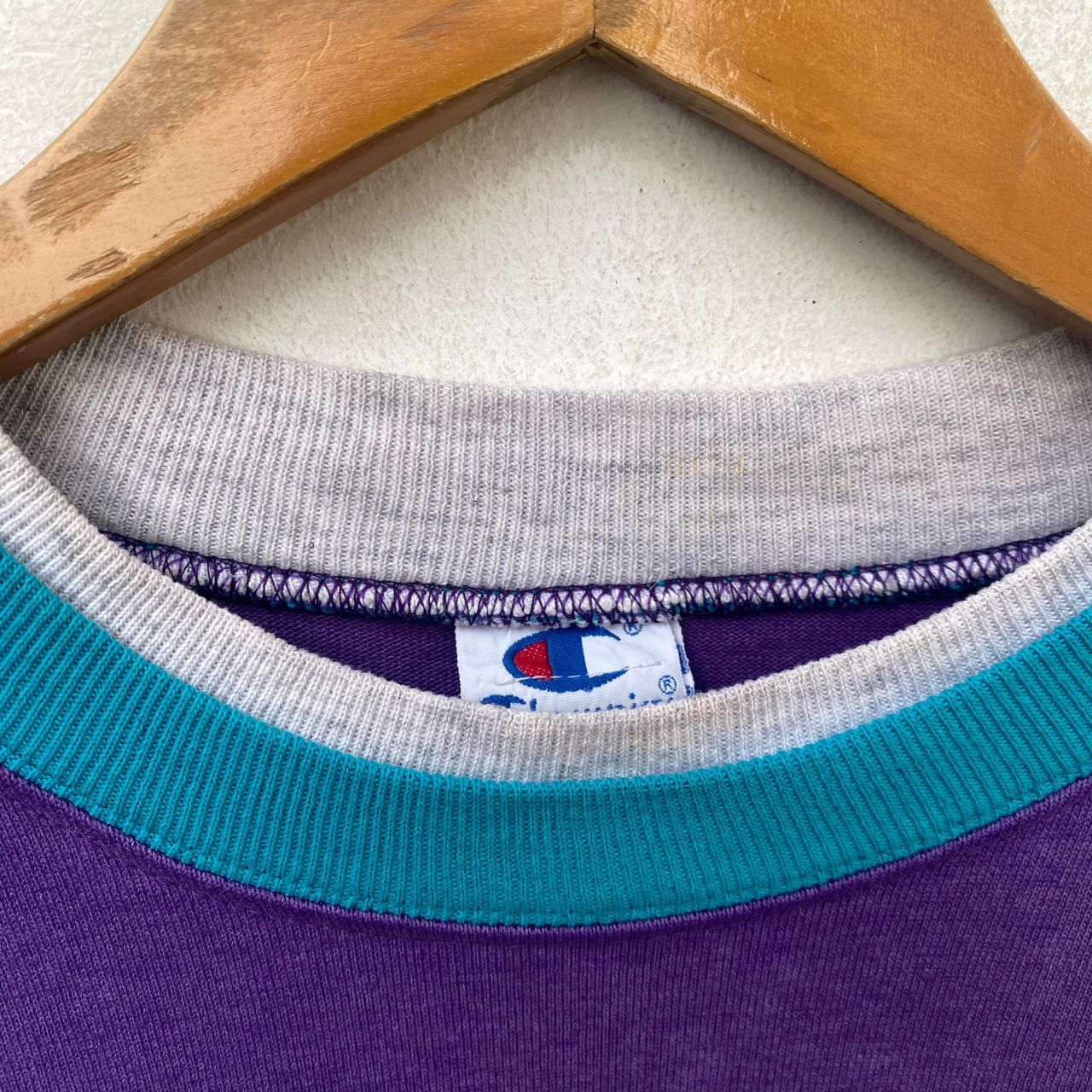 Champion × Vintage VINTAGE CHAMPION THIN SWEATSHIRT LARGE PULLOVER Size US L / EU 52-54 / 3 - 8 Thumbnail