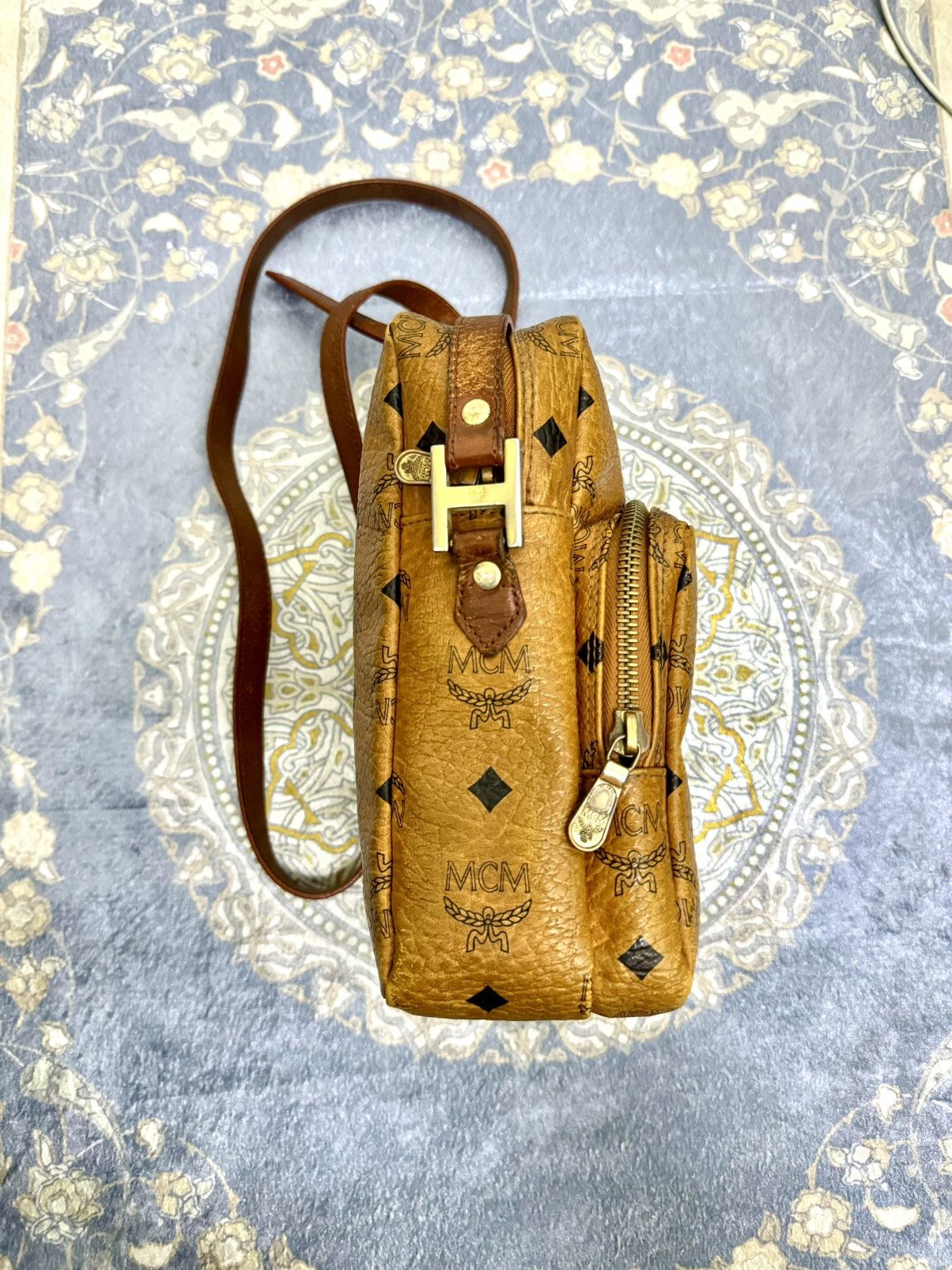 MCM × Vintage RARE ‼️ VINTAGE MCM AMAZON DESIGN Size ONE SIZE - 2 Thumbnail