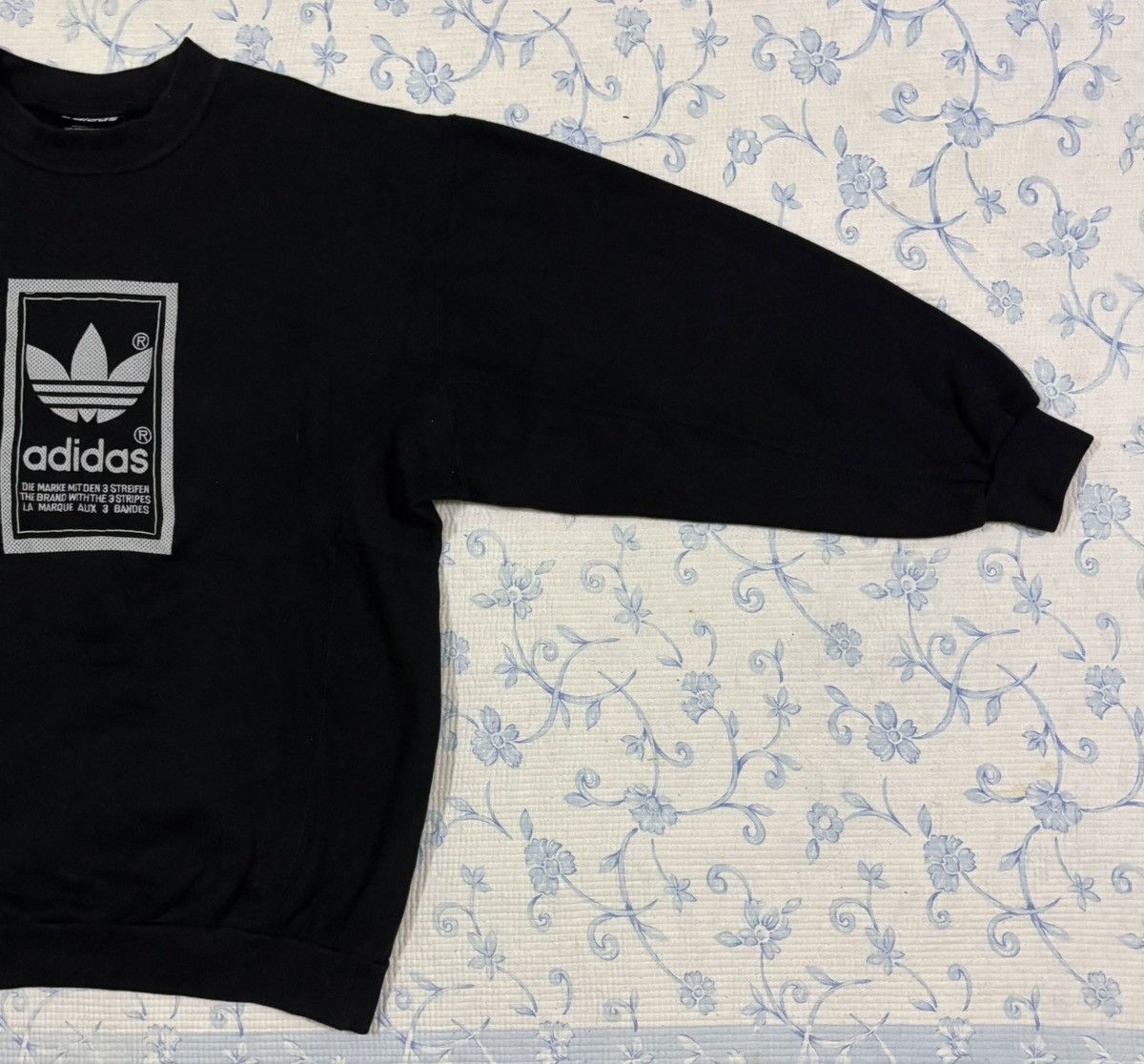 Adidas Adidas Sweatshirt Embroidered Logo Size US M / EU 48-50 / 2 - 3 Thumbnail