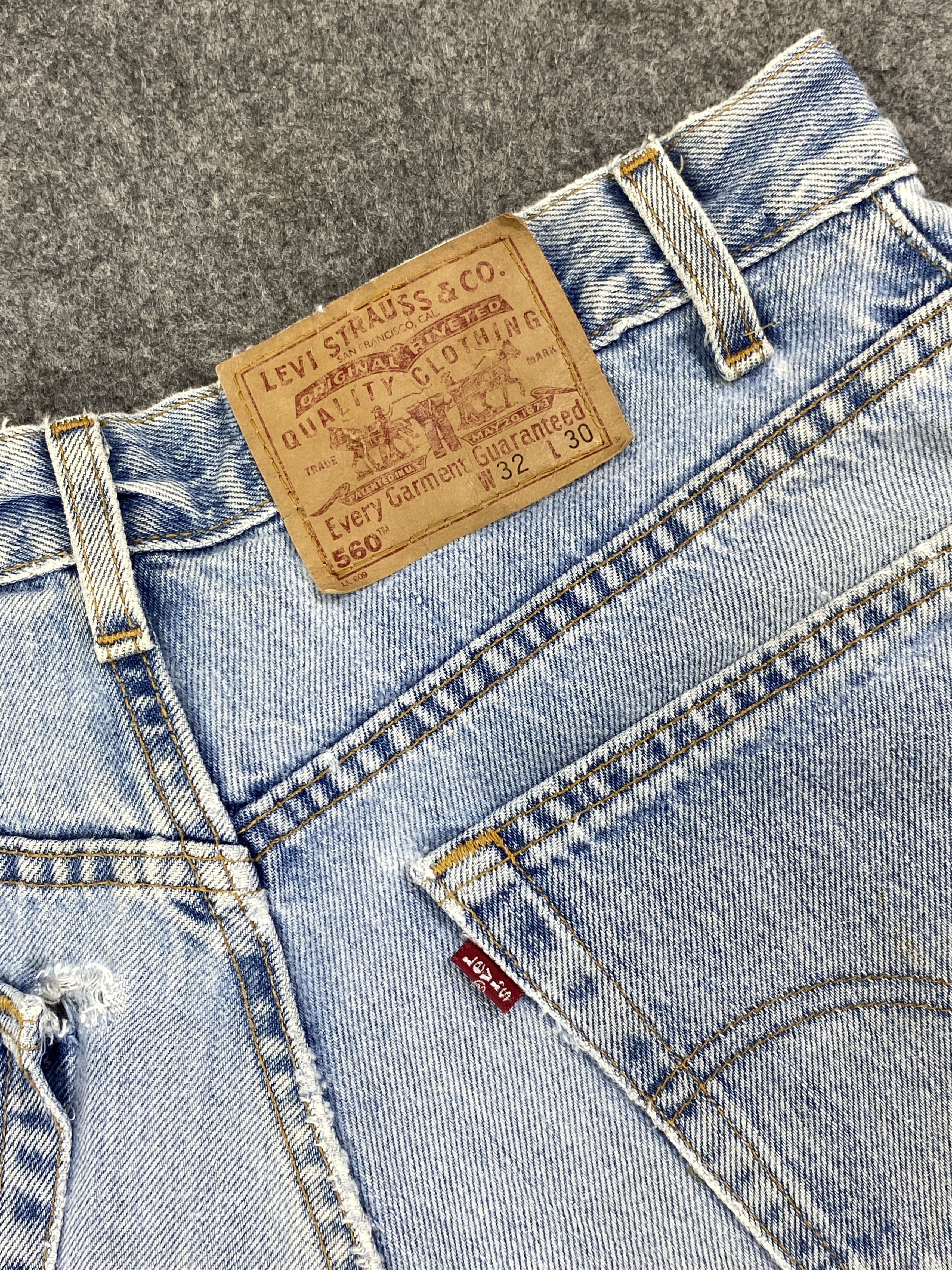 Levi's 90's Light Blue Wash Vintage Levi's 560 USA 32x29.5 JN1833 Size US 32 / EU 48 - 10 Thumbnail