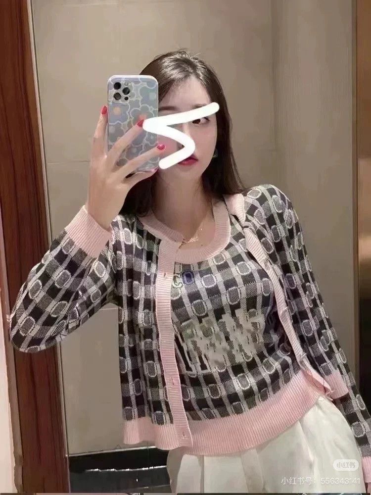 Chanel Chanel 21B pink plaid letter buckle knitted cardigan coat Size XXS / US 00 / IT 34 - 9 Thumbnail