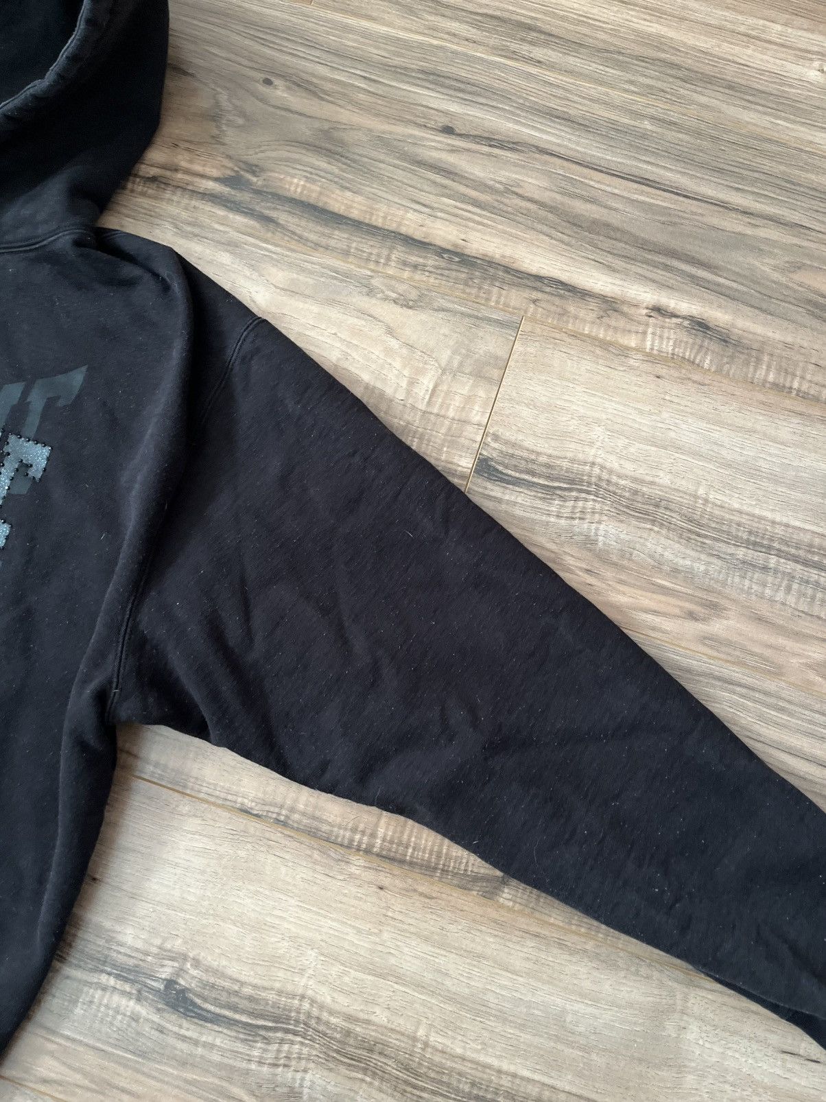 Supreme Supreme Rhinestone Shadow Hooded Sweatshirt Size US XL / EU 56 / 4 - 9 Thumbnail