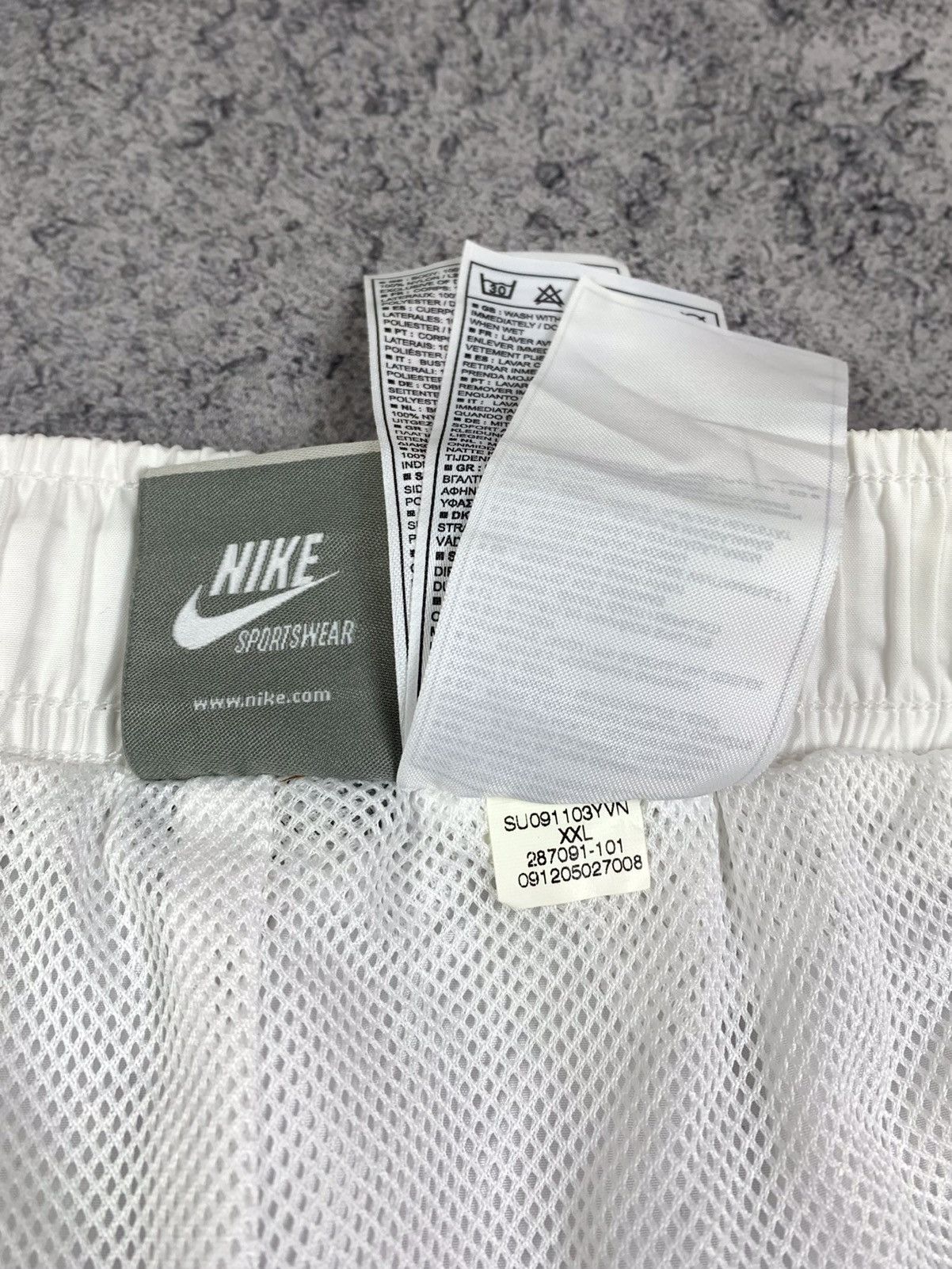 Vintage Nike Vintage Y2K Nylon White Pants Mens Size XXL Size US 38 / EU 54 - 7 Thumbnail