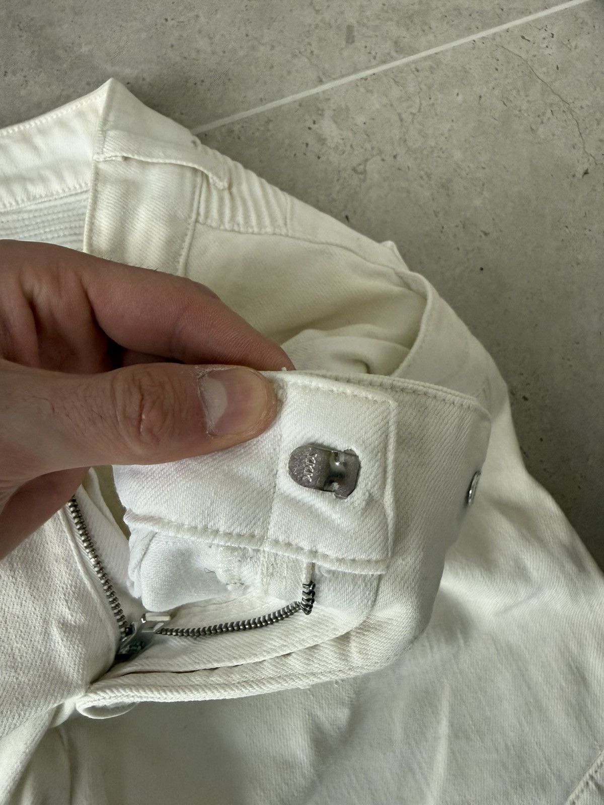 Balmain Balmain x H&M Biker White Coated Jeans Size 24" / US 00 / IT 34 - 8 Thumbnail