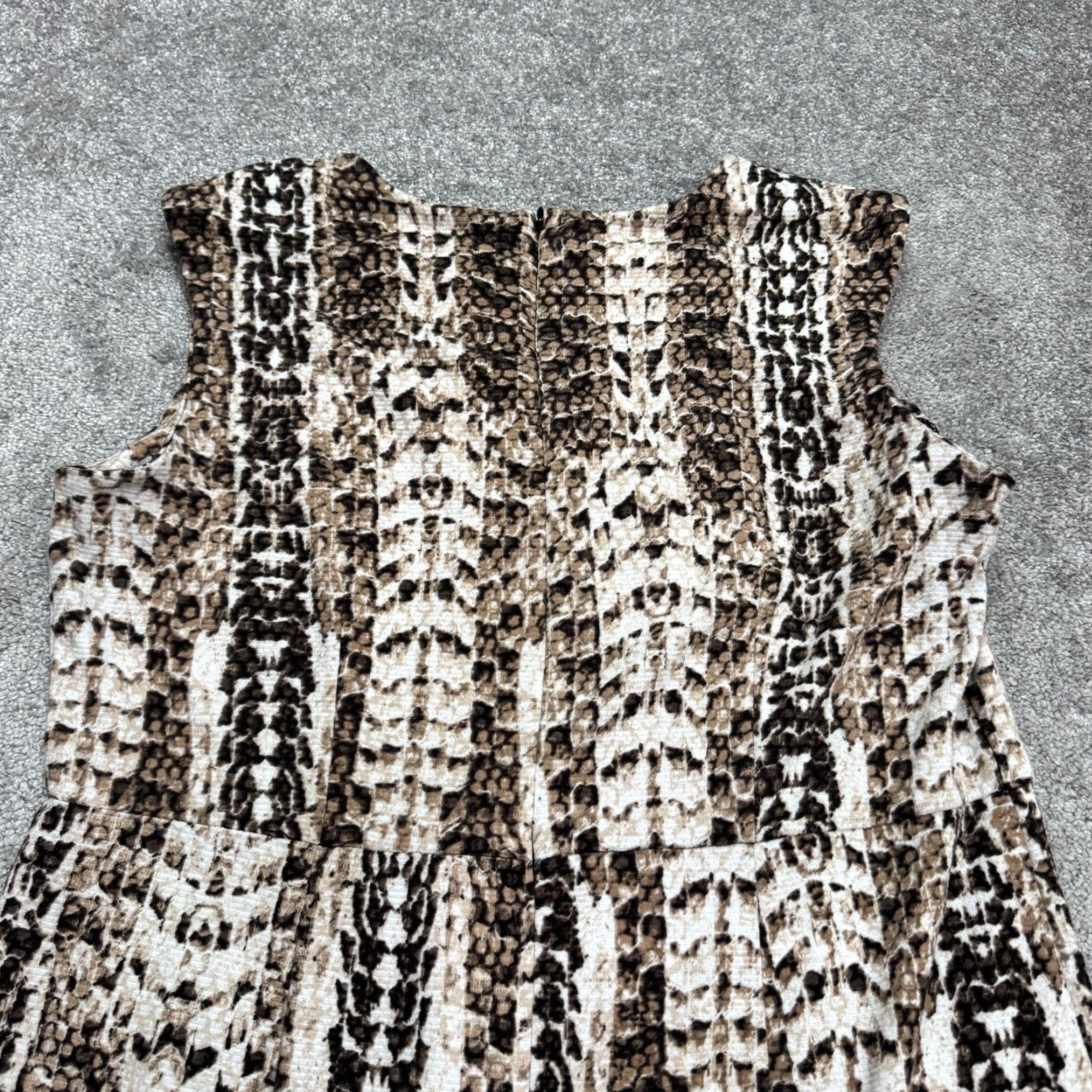 Vintage Dana Buchman Snakeskin Midi Shift Dress Womens 16 Brown Animal Print Sleeveless Dress Size XXL / US 16-18 / IT 52-54 - 3 Thumbnail