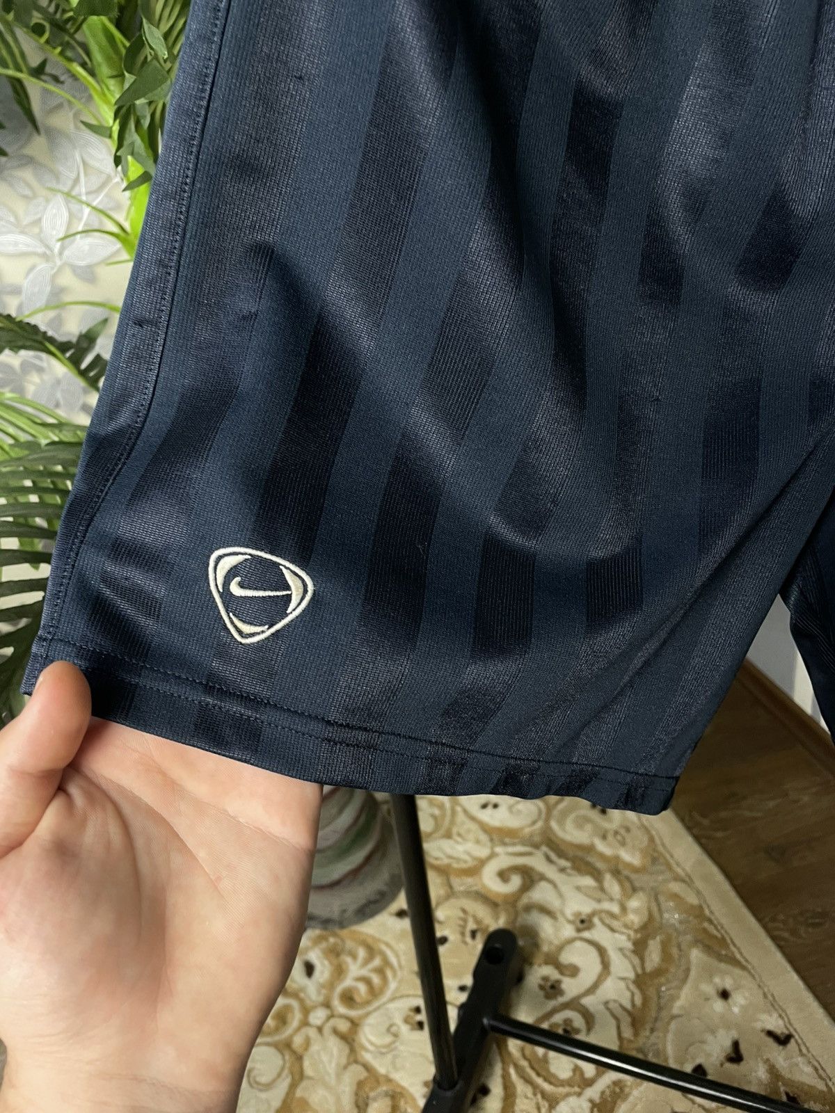 Nike Vintage Nike Shorts Swoosh y2k Size M Size US 32 / EU 48 - 2 Thumbnail