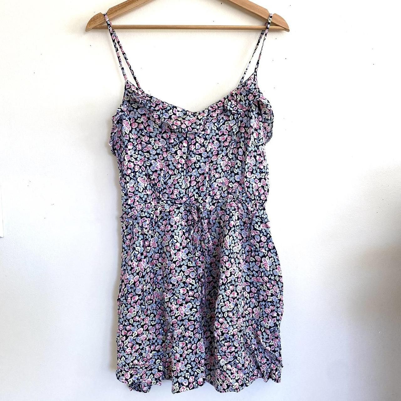H&M DIVIDED H&M BLACK FLORAL MINI SUMMER DRESS SIZE SMALL Size S / US 4 / IT 40 - 3 Thumbnail