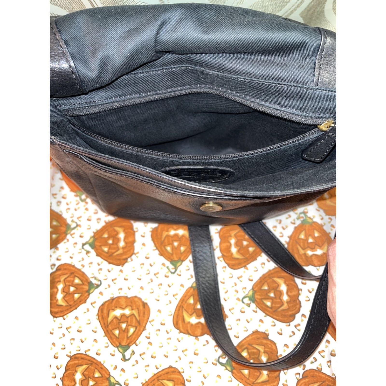 Fossil VINTAGE Fossil Women's Small Leather Crossbody Biker Style Purse - Black Leather Canvas Lining Gold Zippers Size ONE SIZE - 6 Thumbnail
