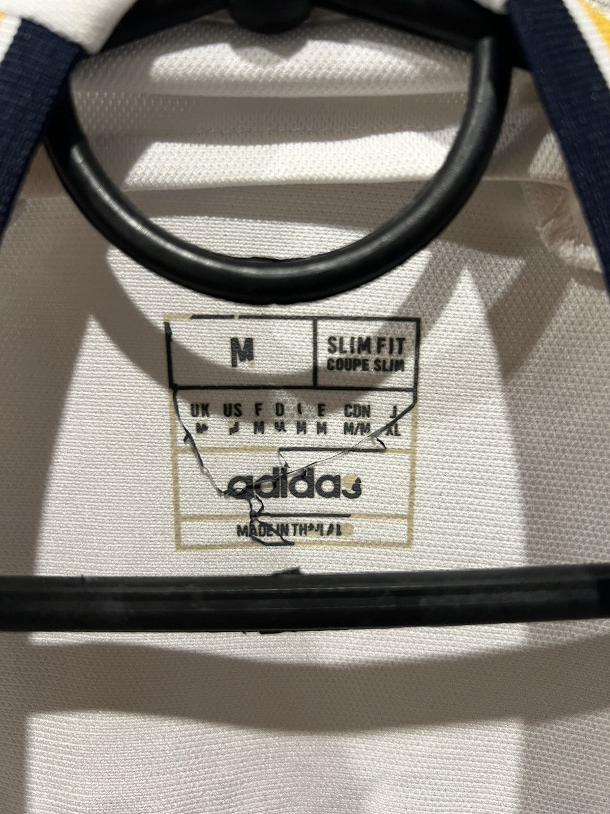 Adidas Adidas Real Madrid Home Bellingham 5 Jersey 23/24 Hala Size US M / EU 48-50 / 2 - 5 Thumbnail