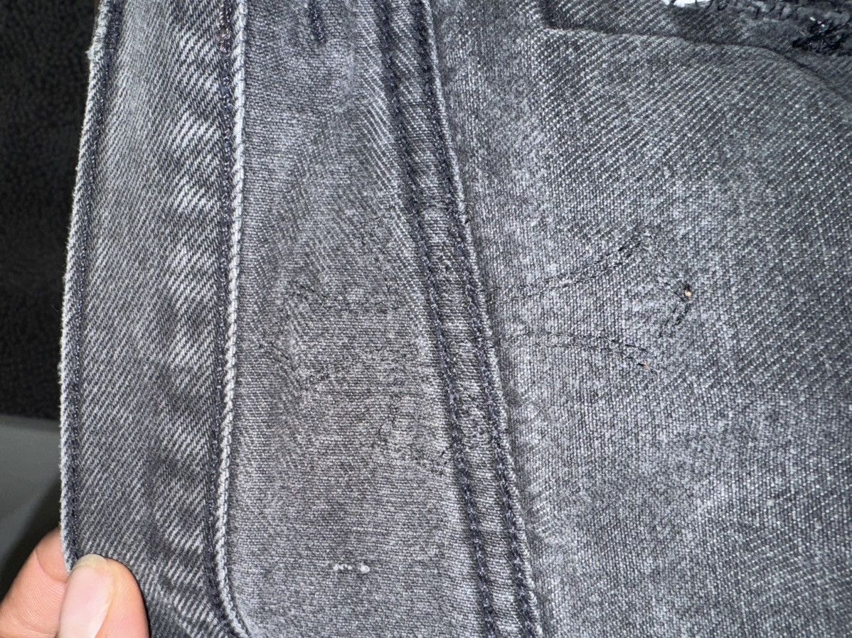 Chrome Hearts CHROME HEARTS BLACK LEATHER CROSS PATCH GREY LEVIS JEANS Size US 32 / EU 48 - 19 Thumbnail