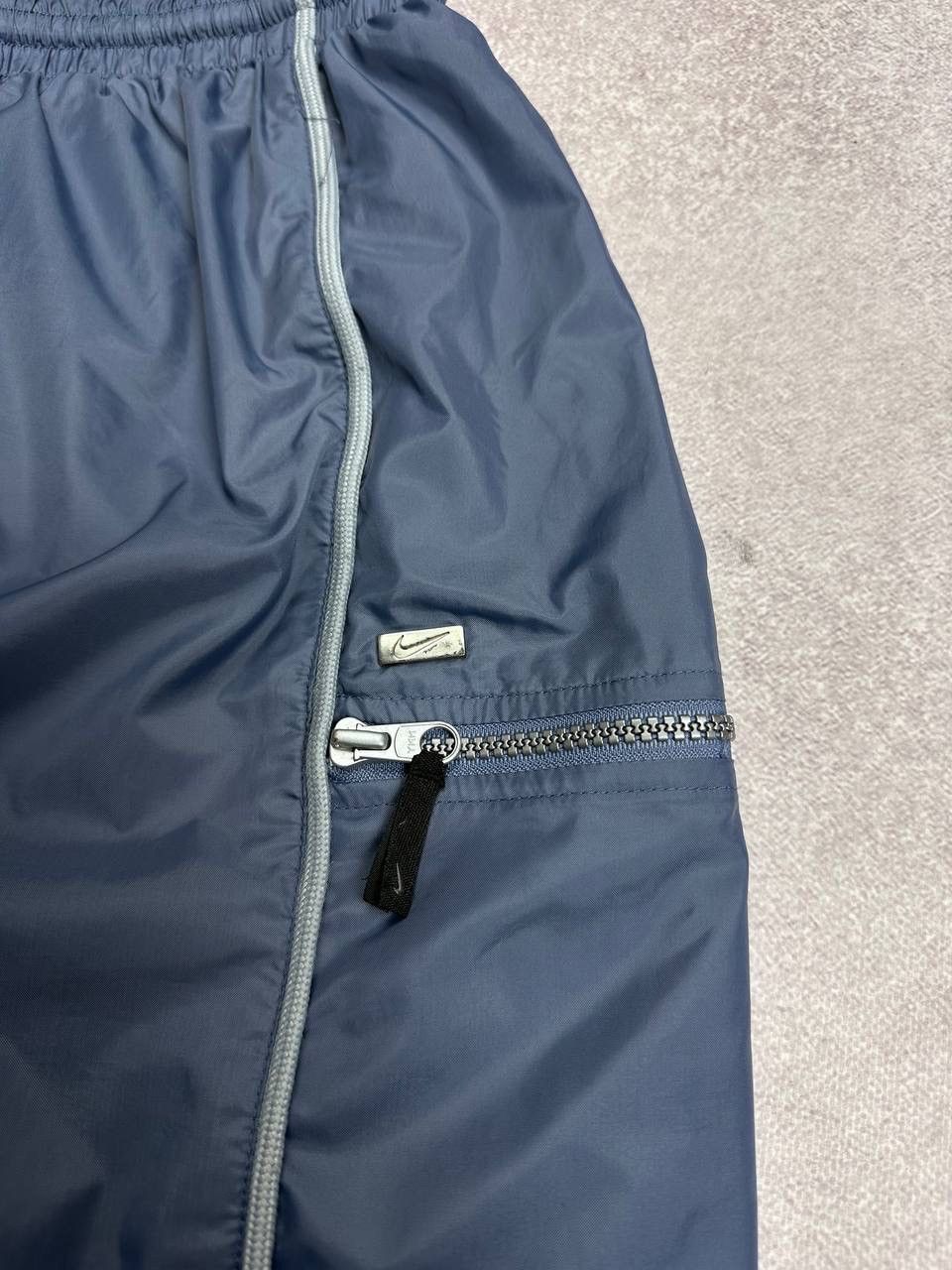Nike Vintage Nike Swoosh Blue Nylon Track Pants Y2K L Size US 34 / EU 50 - 4 Thumbnail