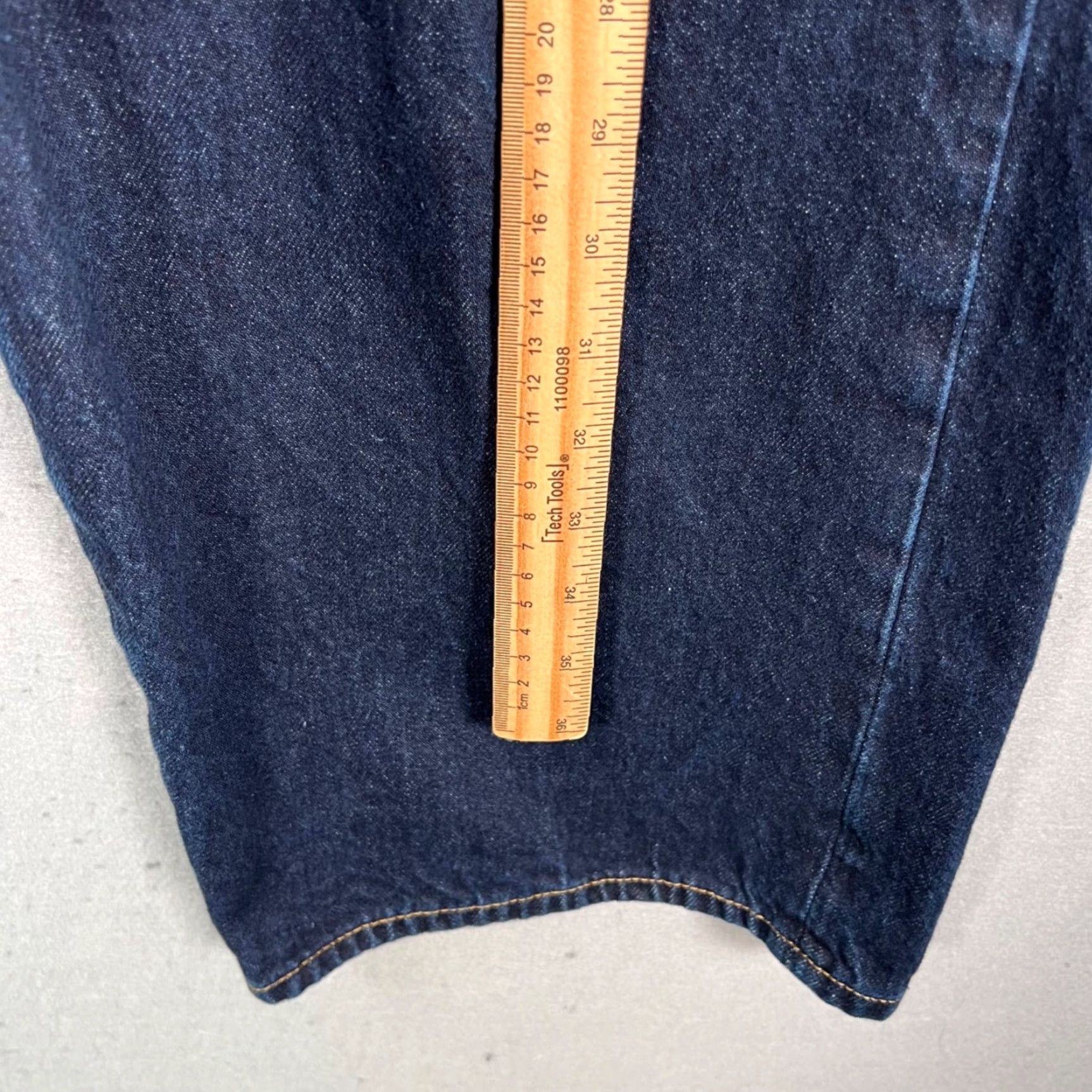 Gap Gap Jeans 1969 Straight Blue Denim 100% Cotton Mens 31x30 Relaxed Fit Regular Size 31 5-Pocket Vintage: No? Size US 31 - 6 Thumbnail