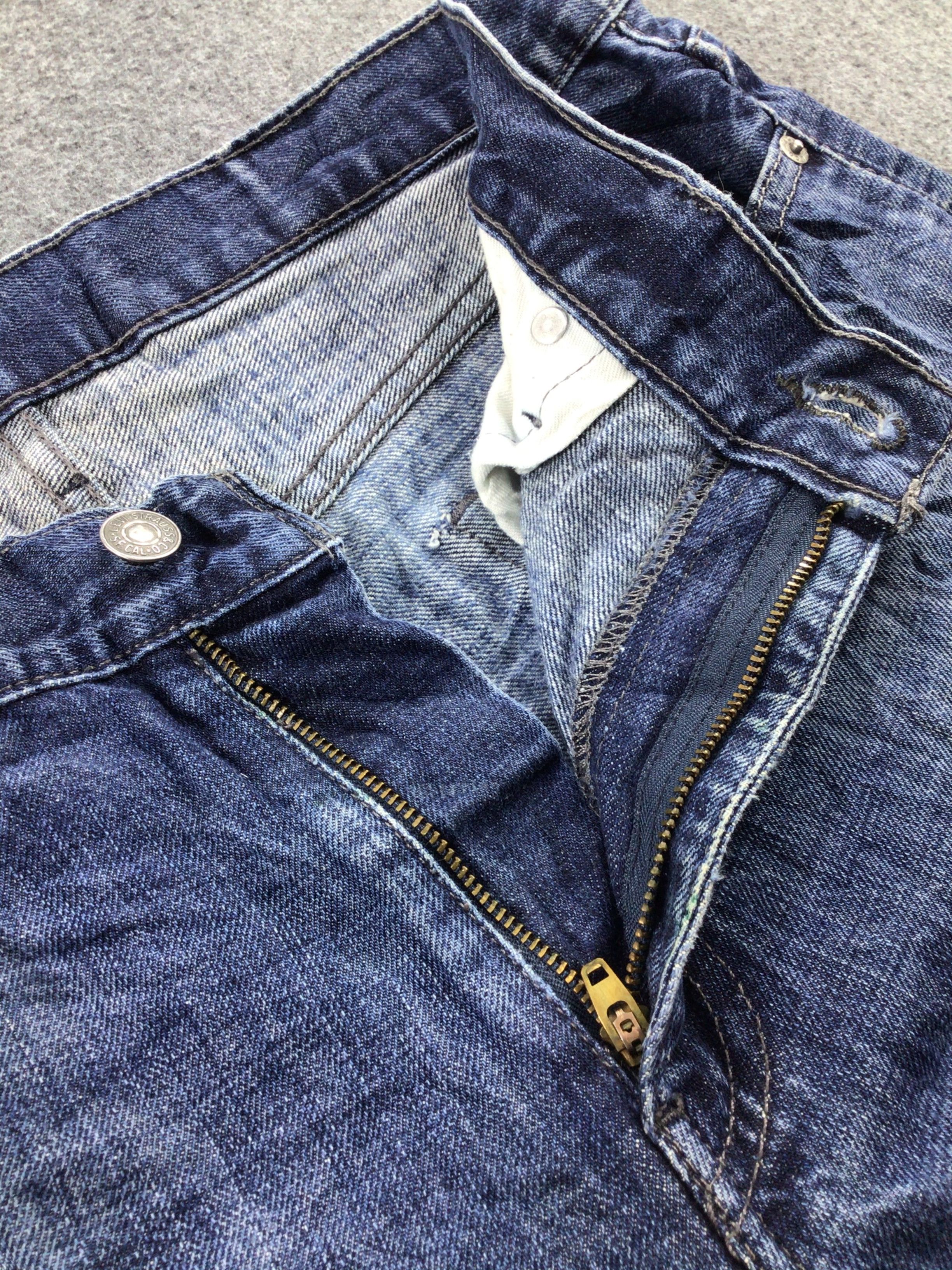 Levi's Vintage Levi's 514 Jeans Blue Wash Distressed Denim KJ303 Size US 34 / EU 50 - 8 Thumbnail