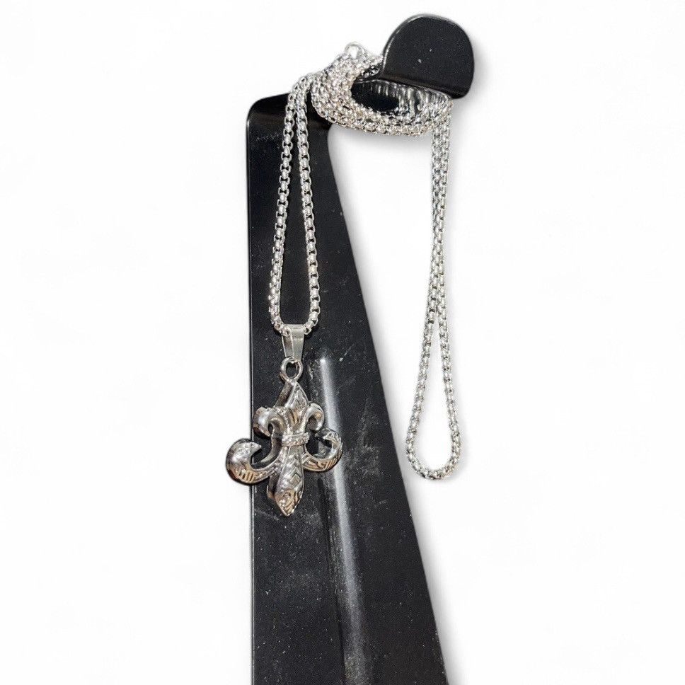 Japanese Brand Vintage Goth Sign Necklace Hip Hop Jewelry Size ONE SIZE - 2 Thumbnail