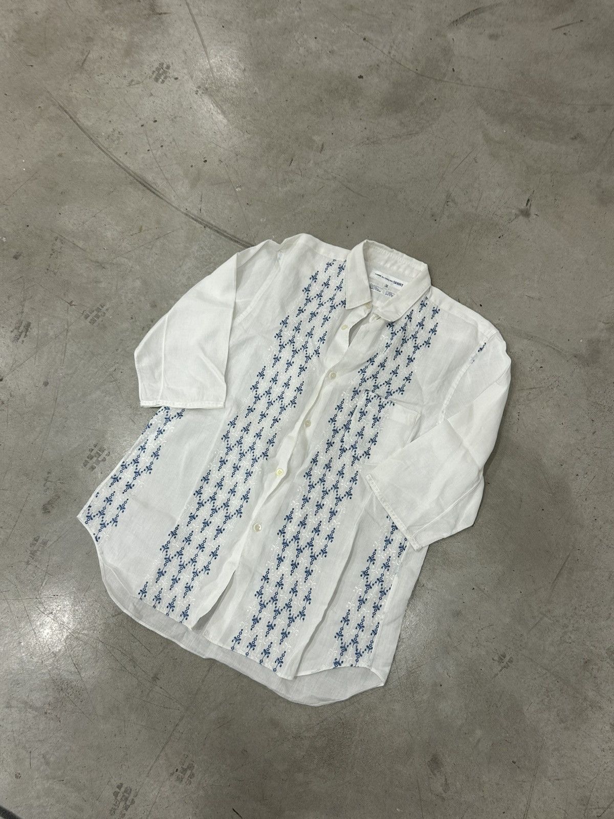 Comme des Garcons Short-sleeved shirt Comme des Garçons Shirt [Embroidered - Preloved - Unisex] Size US L / EU 52-54 / 3 - 1 Thumbnail