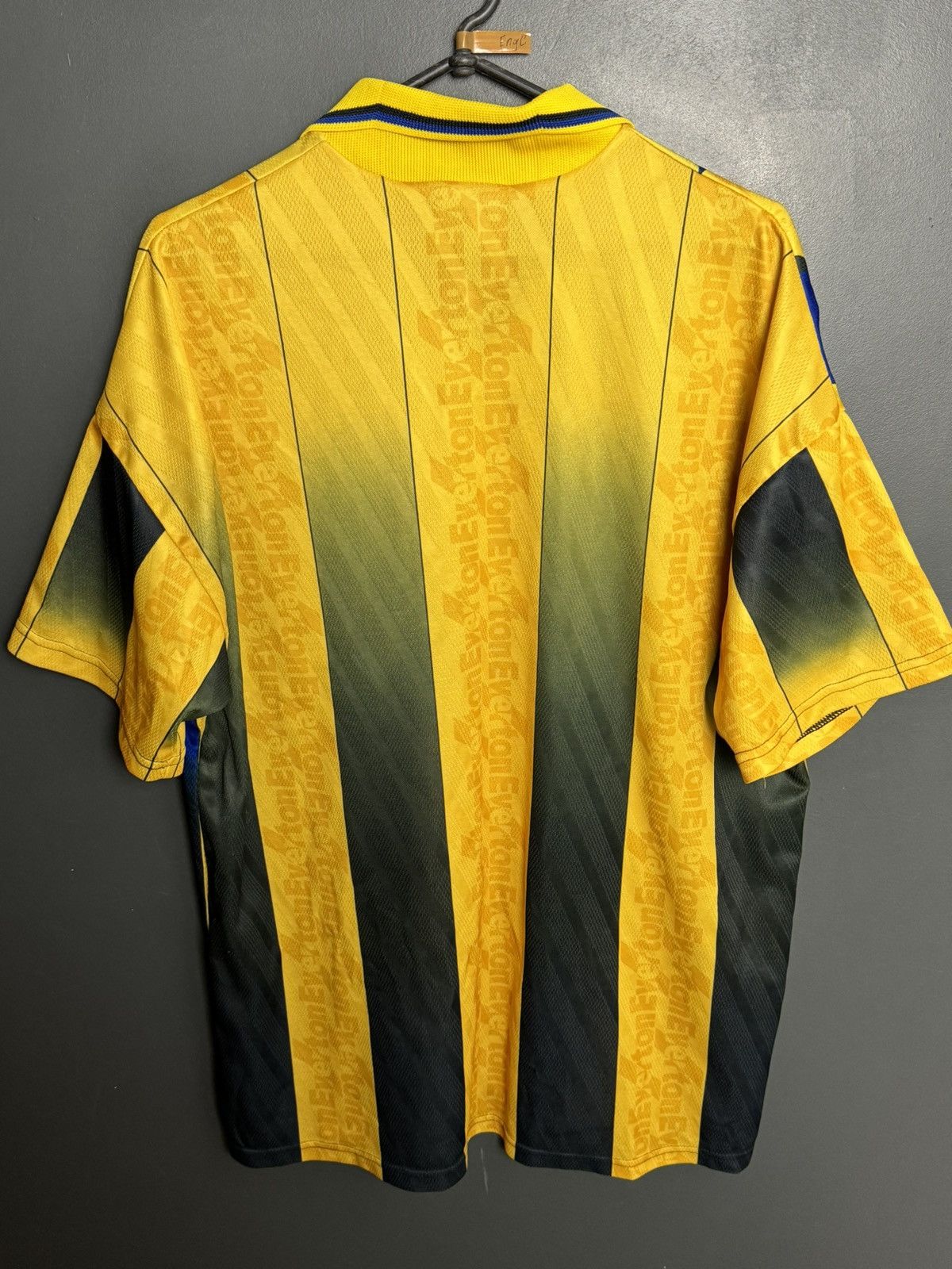 Umbro Everton 96/97 Away Football Jersey Size US XL / EU 56 / 4 - 2 Thumbnail