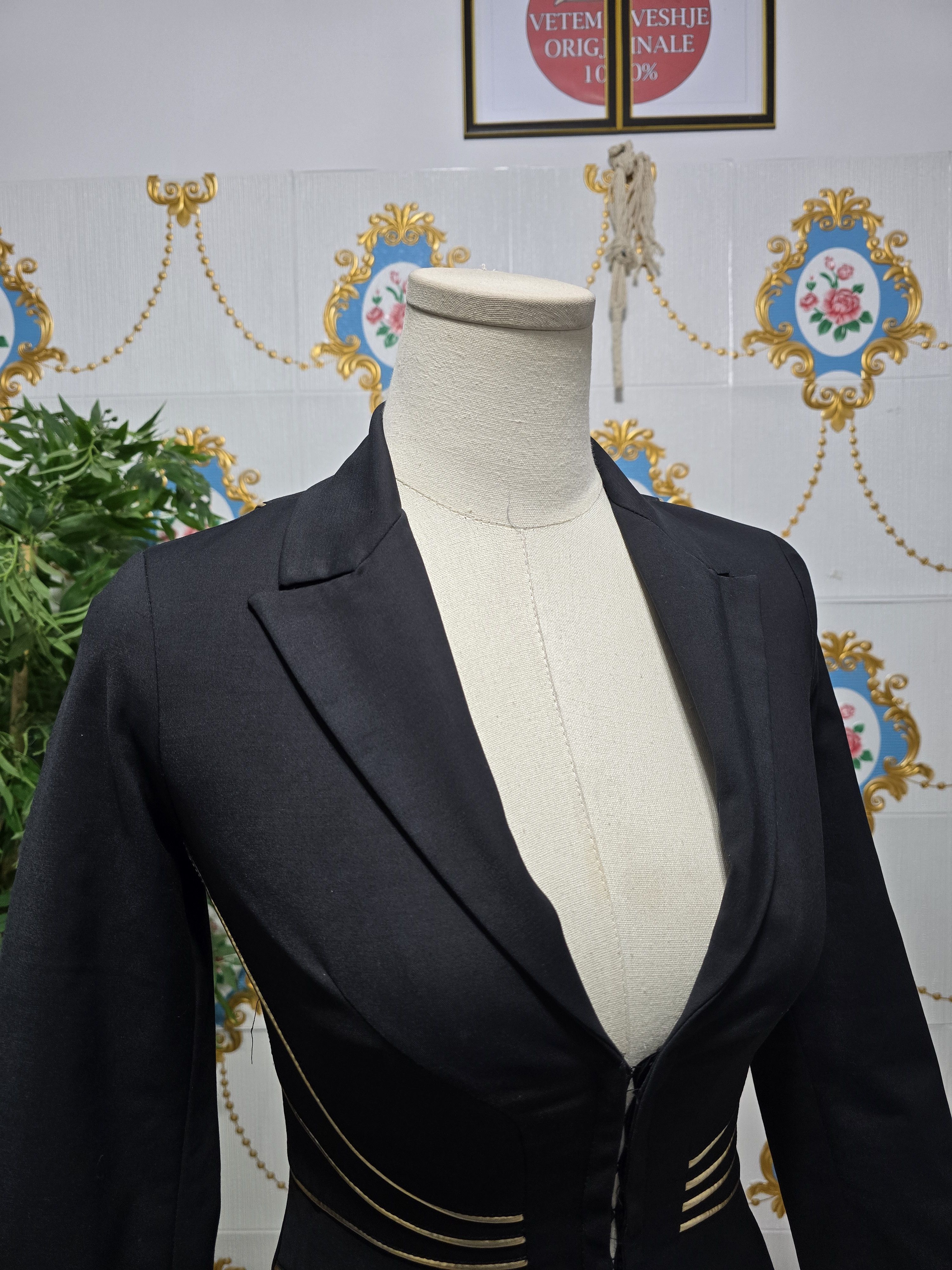 Elisabetta Franchi ELISABETTA FRANCHI CELYN B Jacket size small Size S / US 4 / IT 40 - 7 Thumbnail