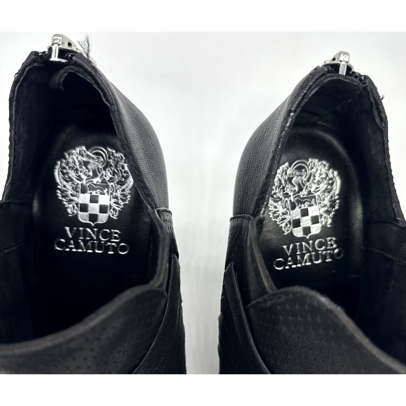 Vince Camuto Vince Camuto Levana Booties Back Zip Leather M Womens Size 7 Heeled Block Ankle Black Geometric Vintage: No Size US 7 / IT 37 - 4 Thumbnail