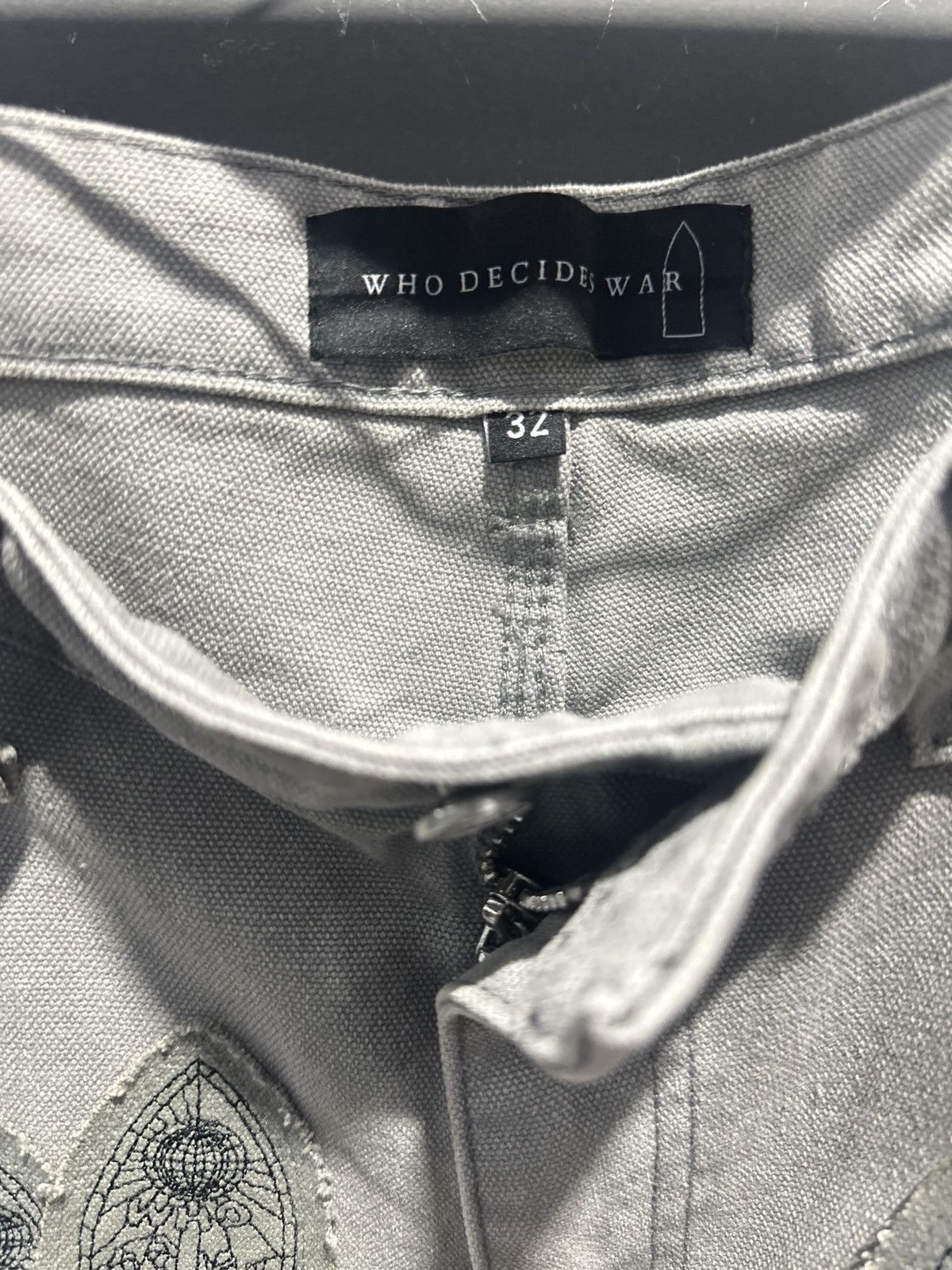 Who Decides War Who decides War Patch Arched Carpenter Short Size US 34 / EU 50 - 3 Thumbnail
