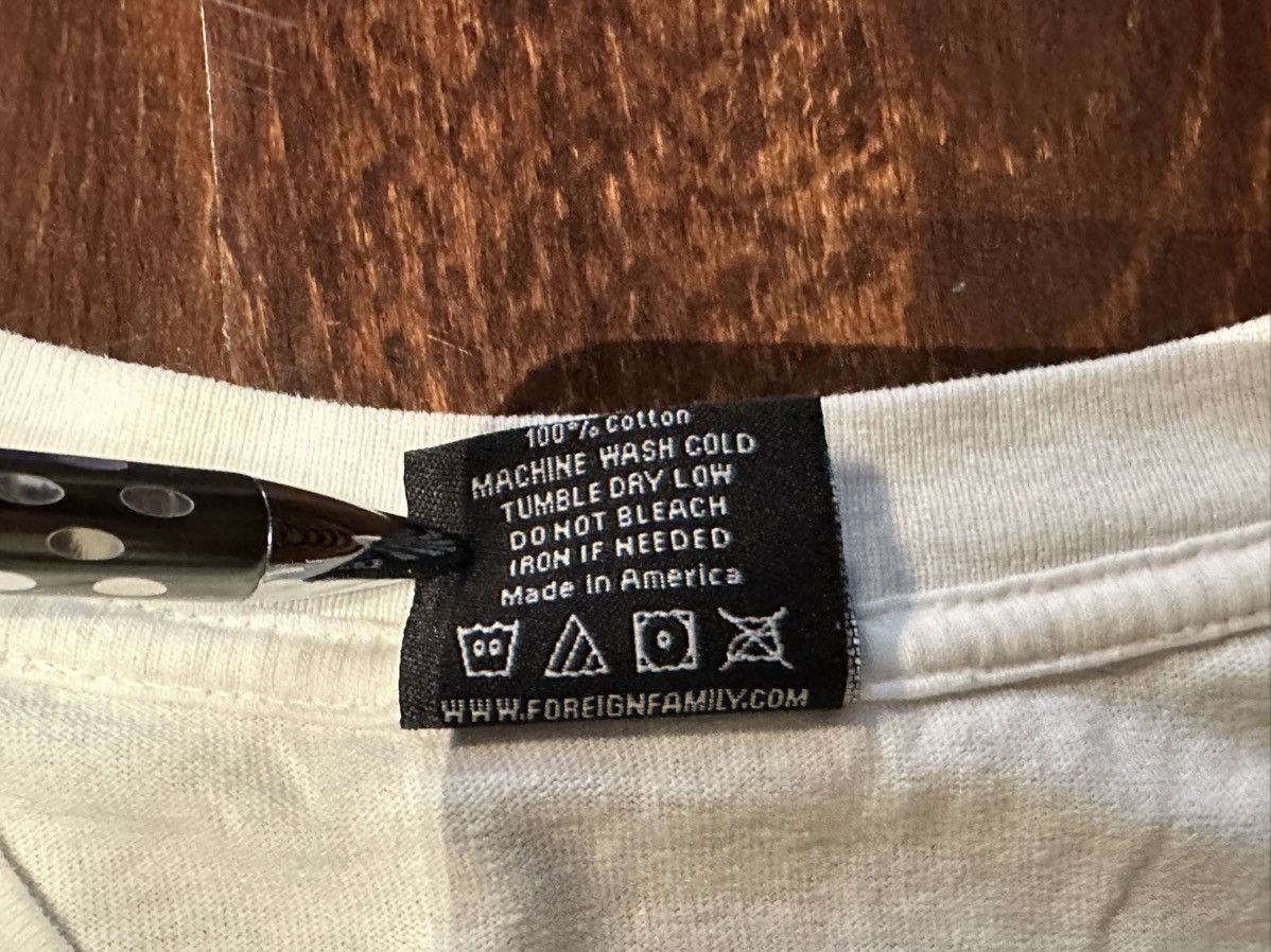 Vintage Vintage Foreign Family Foreign Affairs T-Shirt Size US XL / EU 56 / 4 - 4 Thumbnail