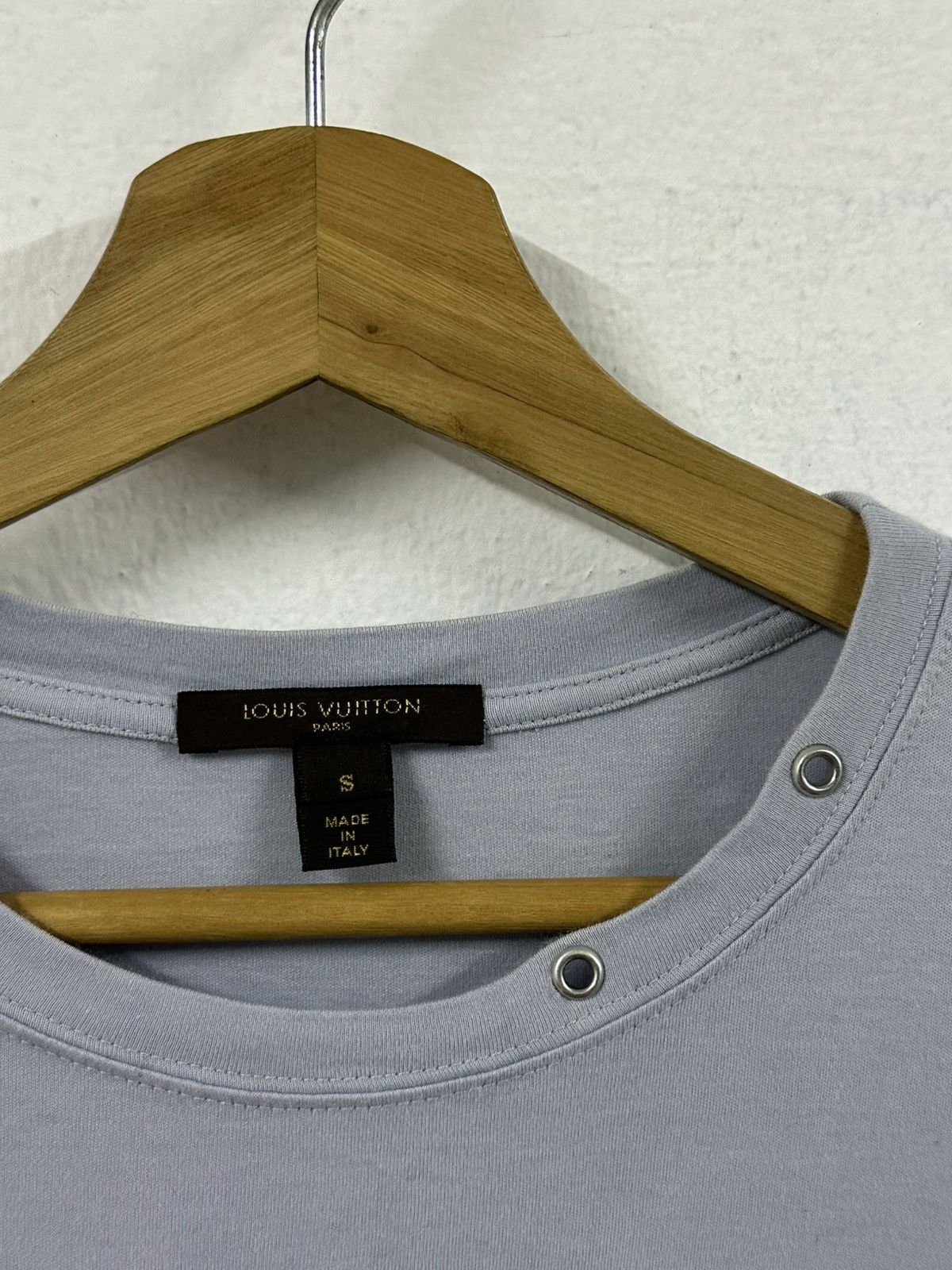 Louis Vuitton Louis Vuitton Cut & Sewn Collar Eyelet Tee (Light Blue) Size S / US 4 / IT 40 - 3 Thumbnail