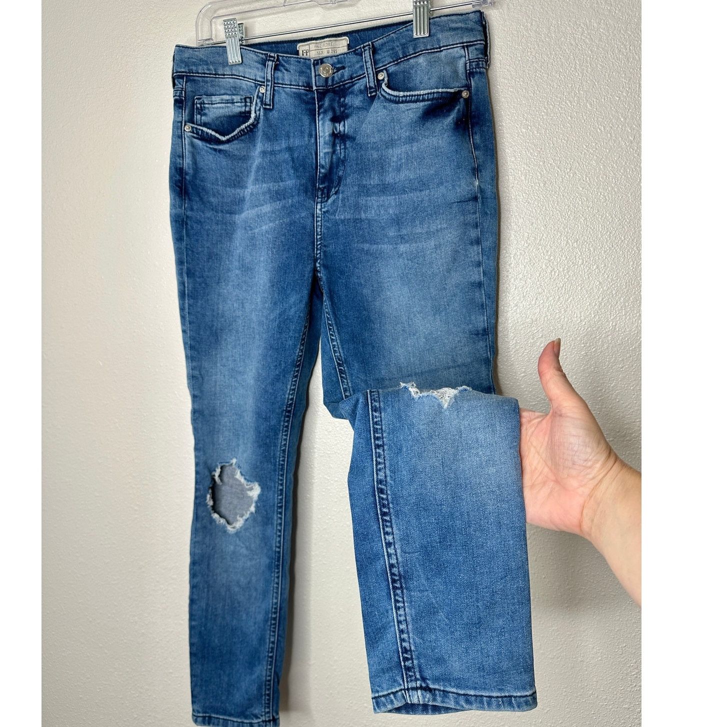 Free People Free People Medium Wash Distressed High Waist Skinny Jean 29 Size 29" - 3 Thumbnail