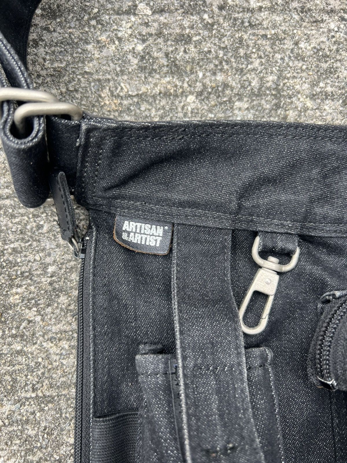 Designer Artisan & Artist Japan Denim Chest bag Size ONE SIZE - 11 Thumbnail