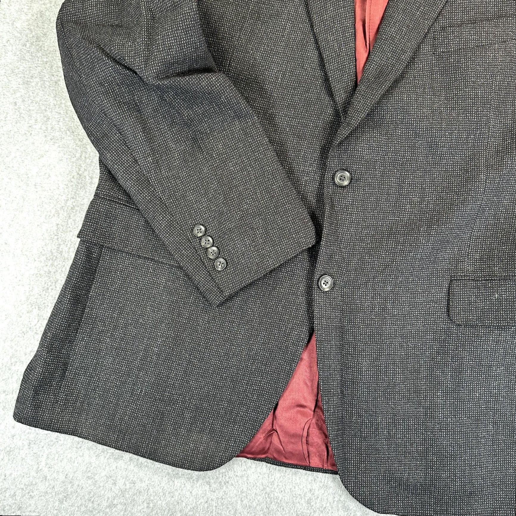 Jack Victor Jack Victor Sport Coat Mens 46 Long Gray Wool Check Two Button Notch Lapel Canada Size US S / EU 44-46 / 1 - 2 Thumbnail