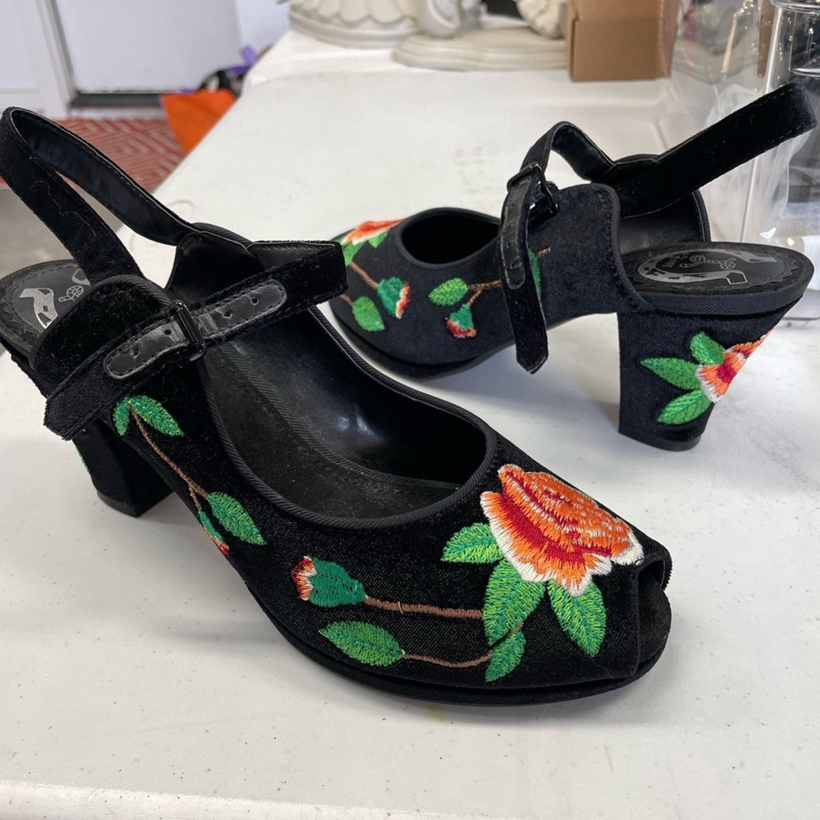 Other Black velvet with rose embroidery slings peeptoe size 38 Size US 8 / IT 38 - 1 Thumbnail