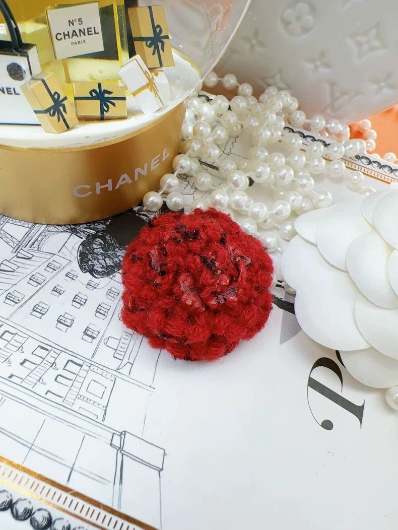 Chanel Chanel Red Mini Camellia Brooch Size ONE SIZE - 6 Thumbnail