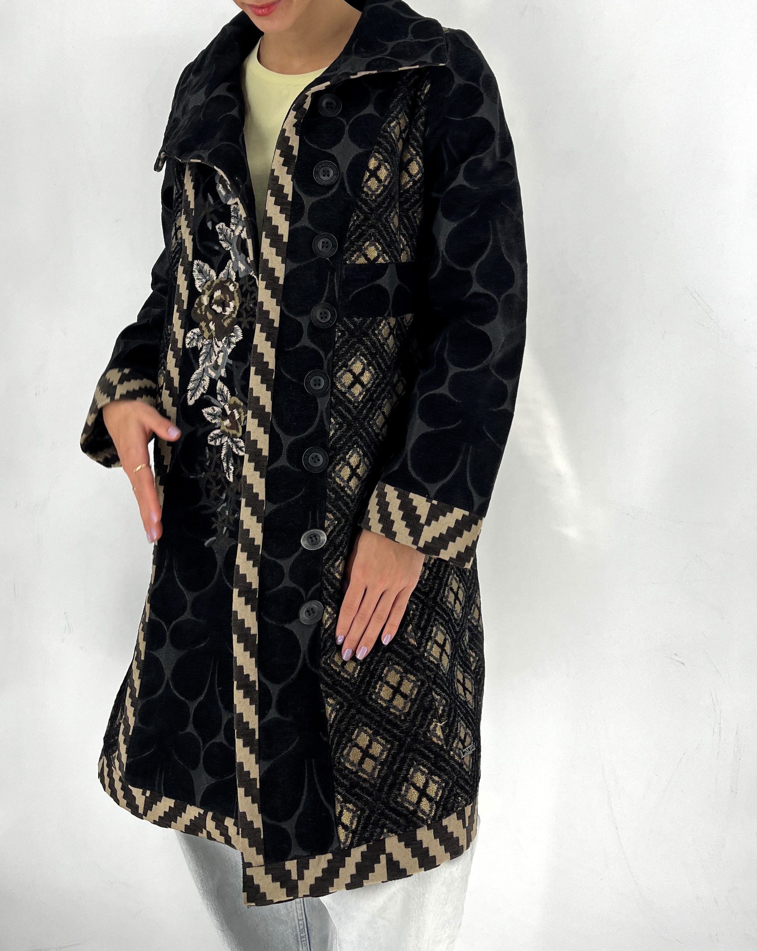 Desigual Desigual Womens Coat EU 44 (M) Black Gold Jacquard Size M / US 6-8 / IT 42-44 - 5 Thumbnail